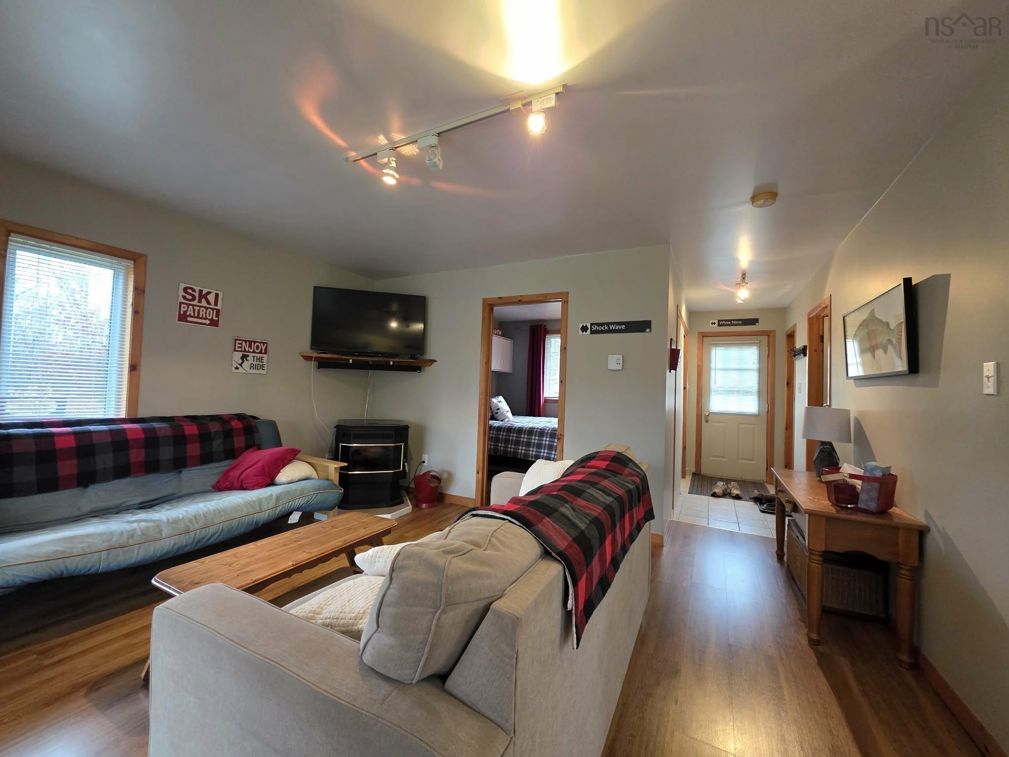 $269,000.00: 296 Valley Road, Westchester