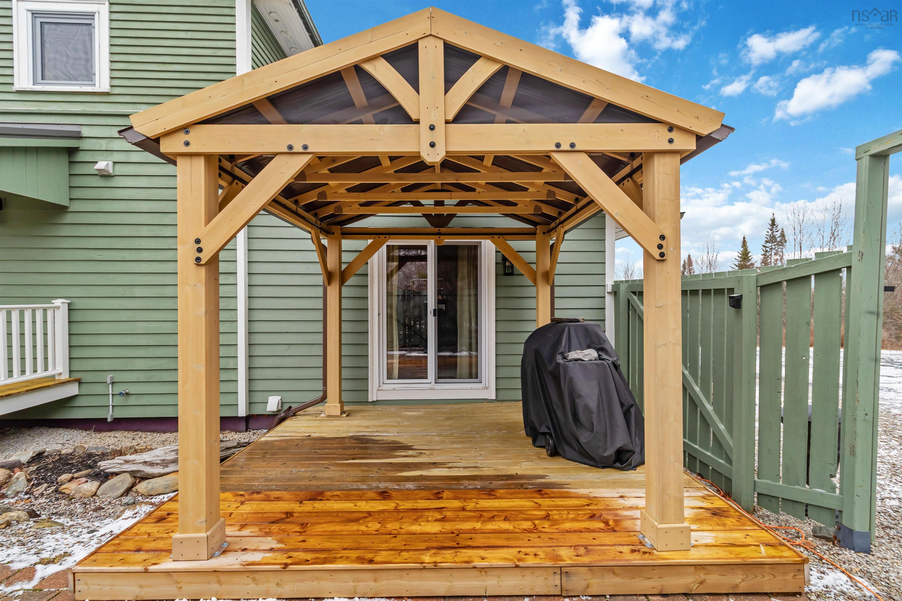 $799,900.00: 4058 Highway 325, Newcombville