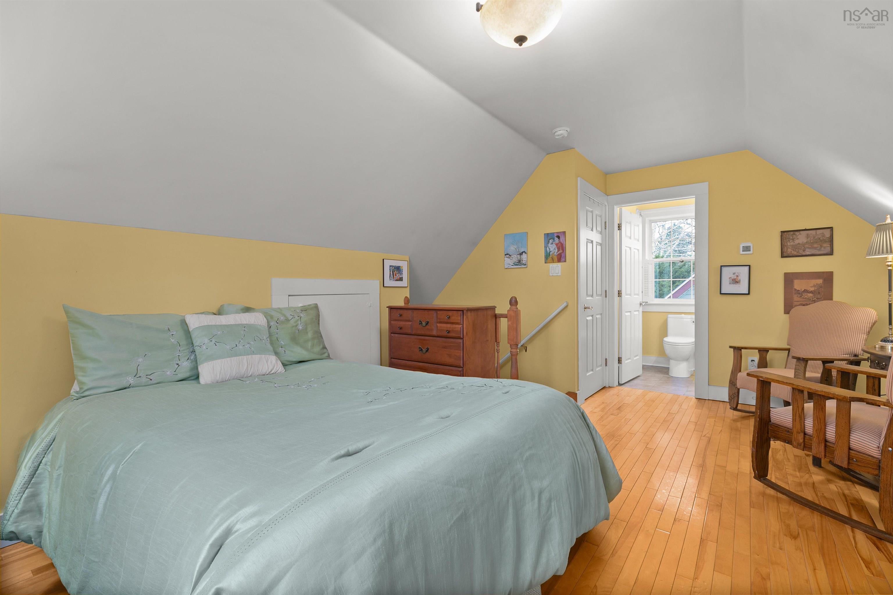 $559,900.00: 181 Central Street, Chester