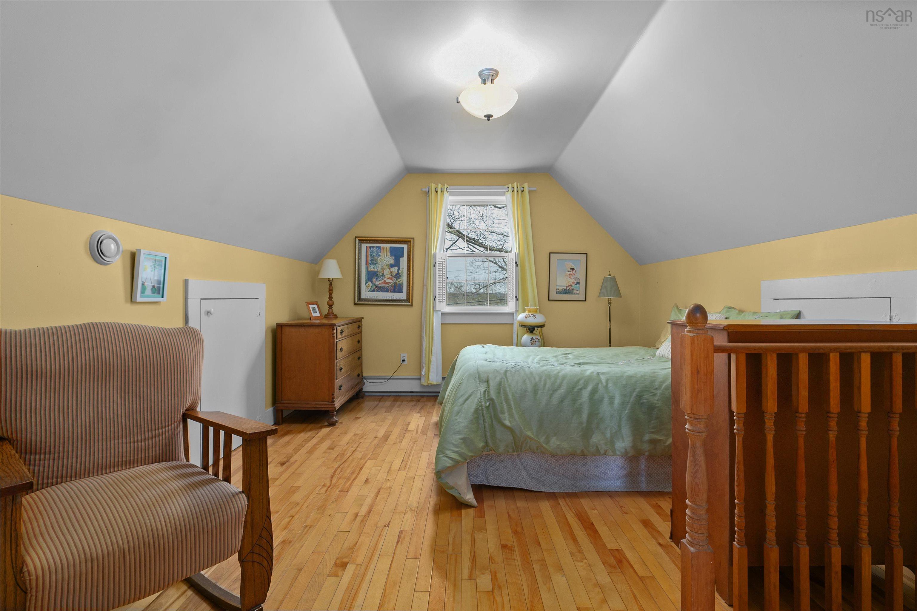 $559,900.00: 181 Central Street, Chester