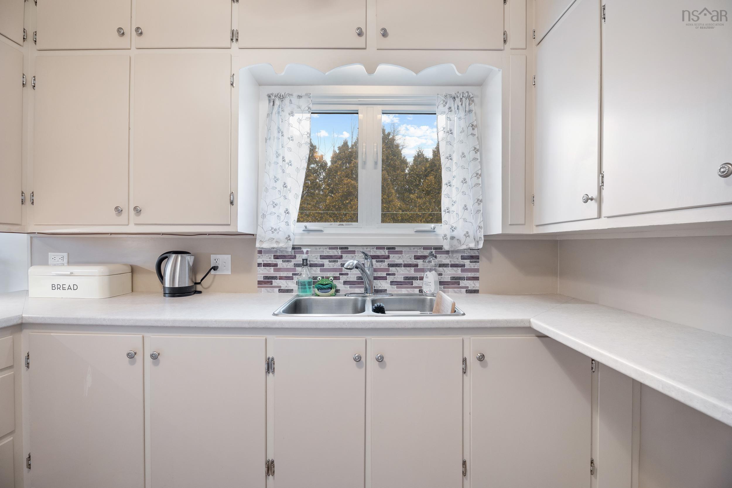 $298,000.00: 3189 Clementsvale Road, Clementsvale