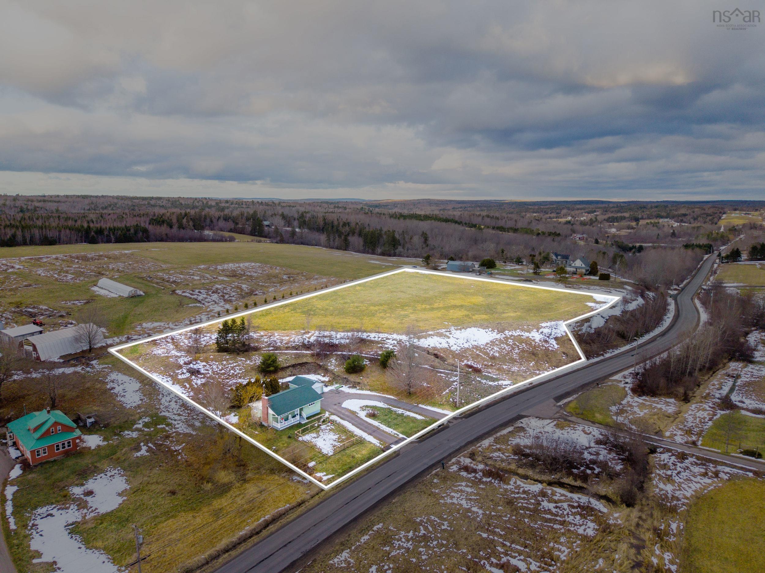 $298,000.00: 3189 Clementsvale Road, Clementsvale