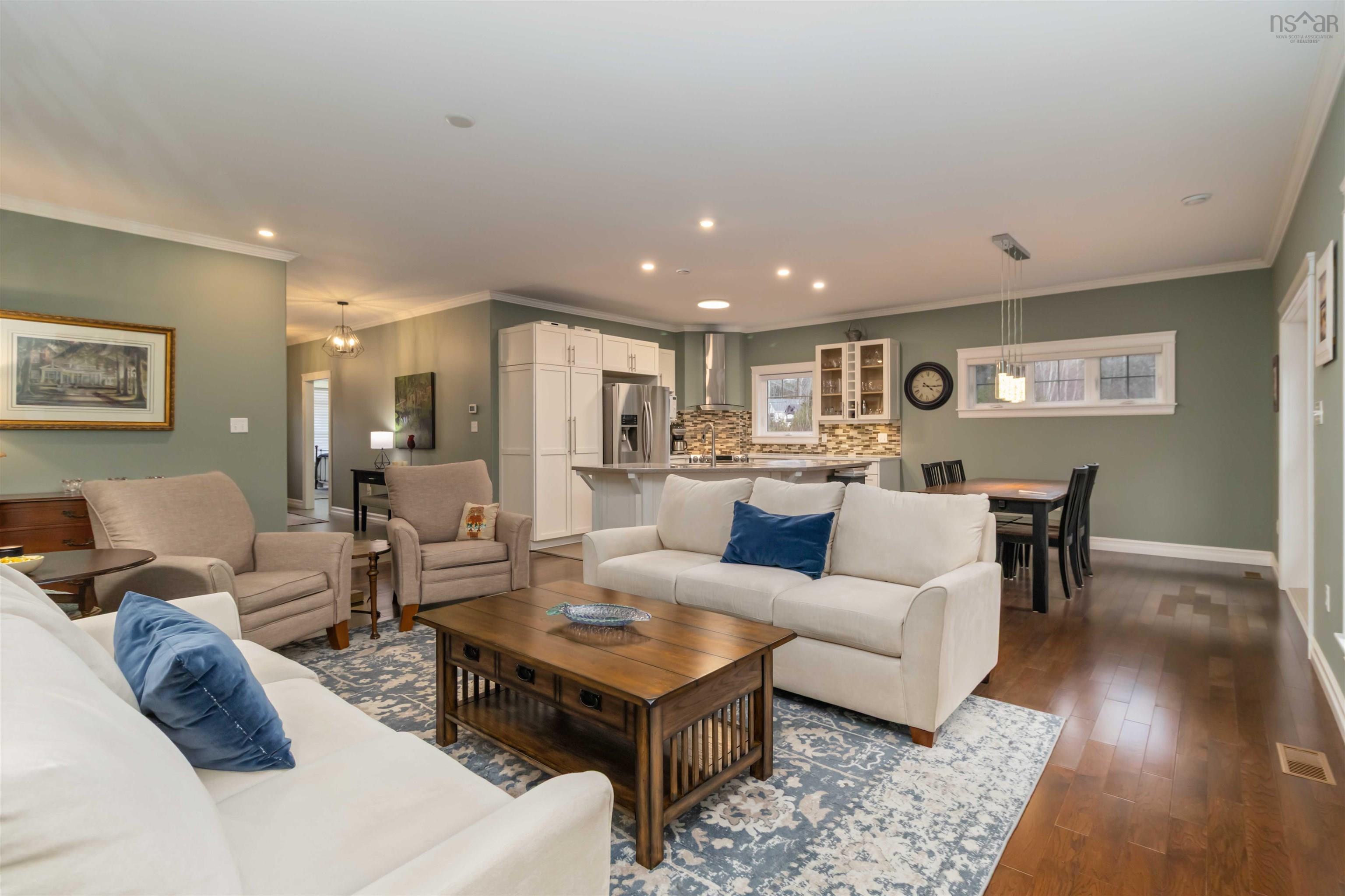 $769,900.00: 38 Roundhouse Drive, Bridgewater