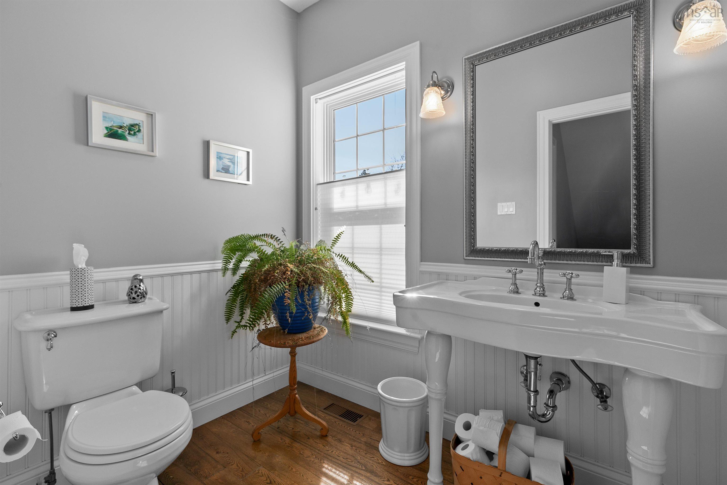 $1,695,000.00: 35 Sea Oaks Lane, Martins Point