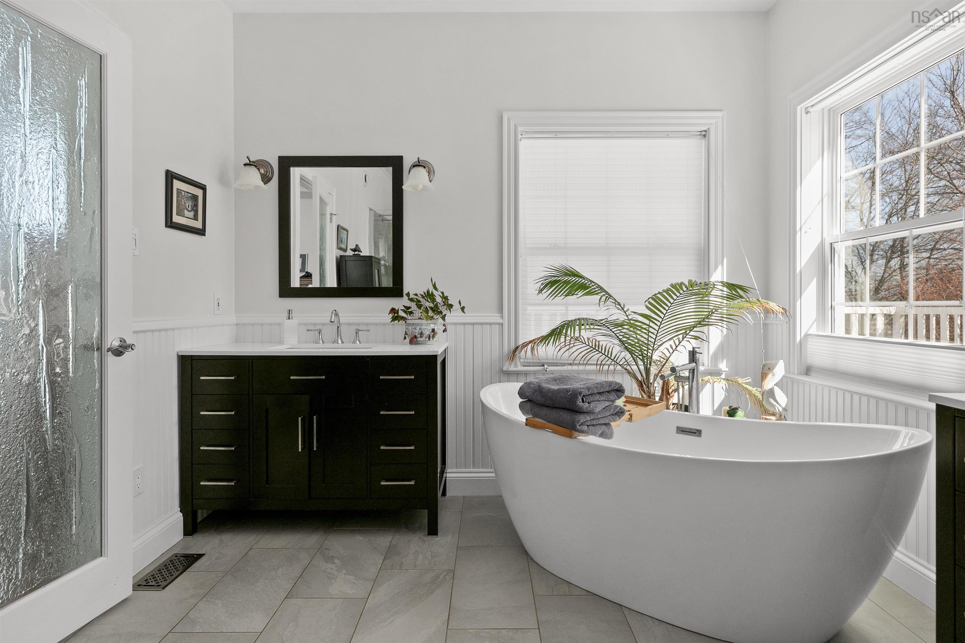 $1,695,000.00: 35 Sea Oaks Lane, Martins Point