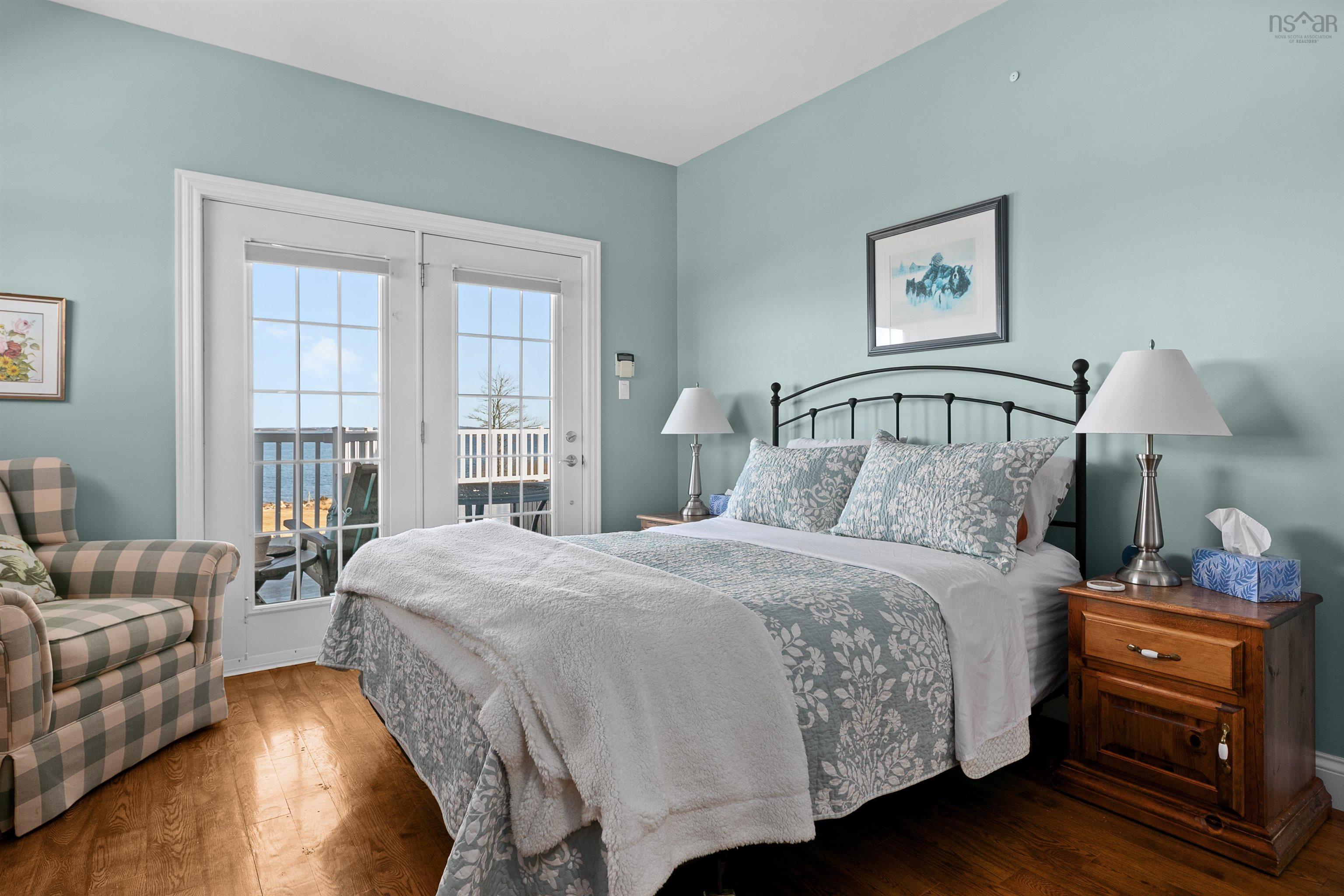 $1,695,000.00: 35 Sea Oaks Lane, Martins Point