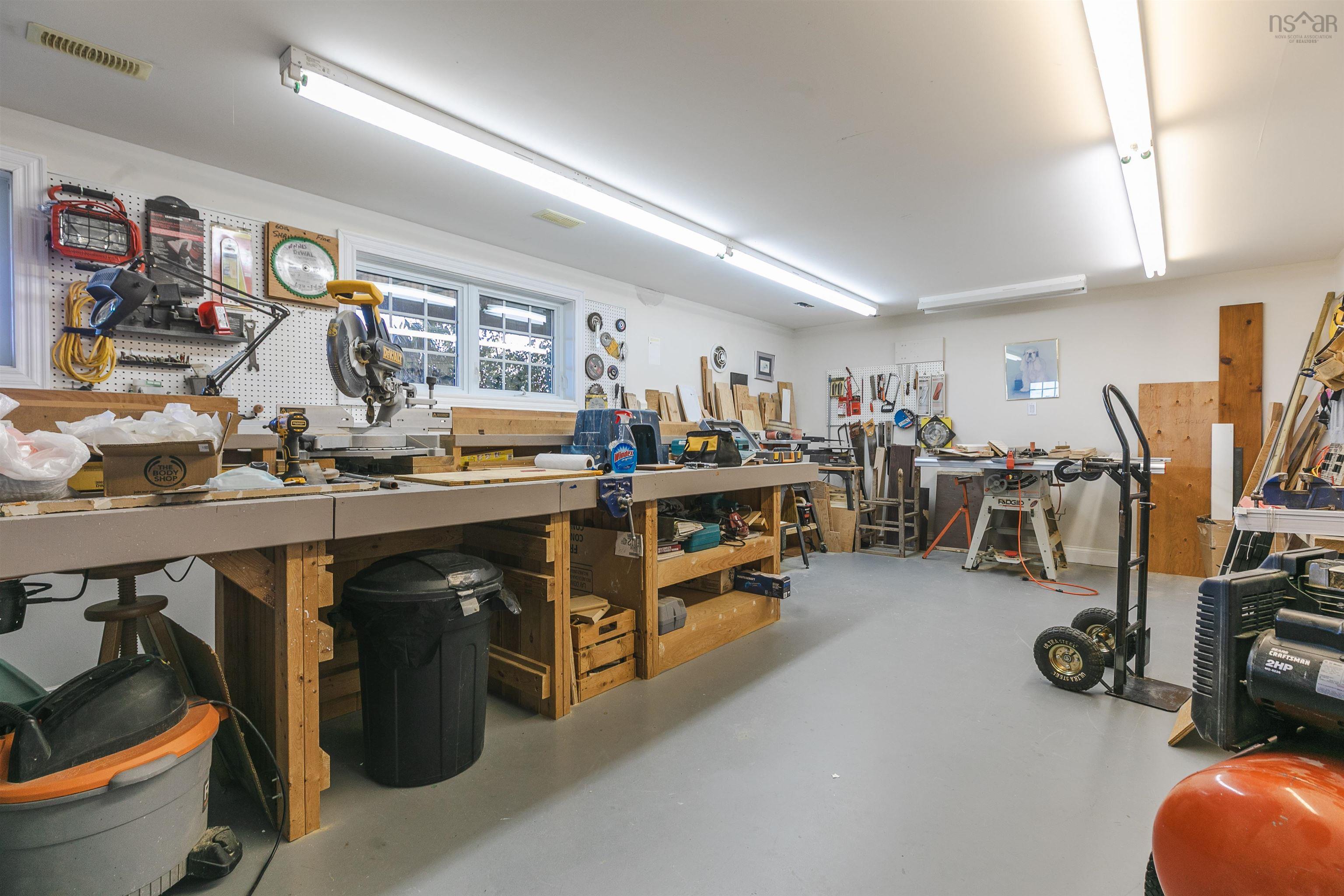 $1,695,000.00: 35 Sea Oaks Lane, Martins Point