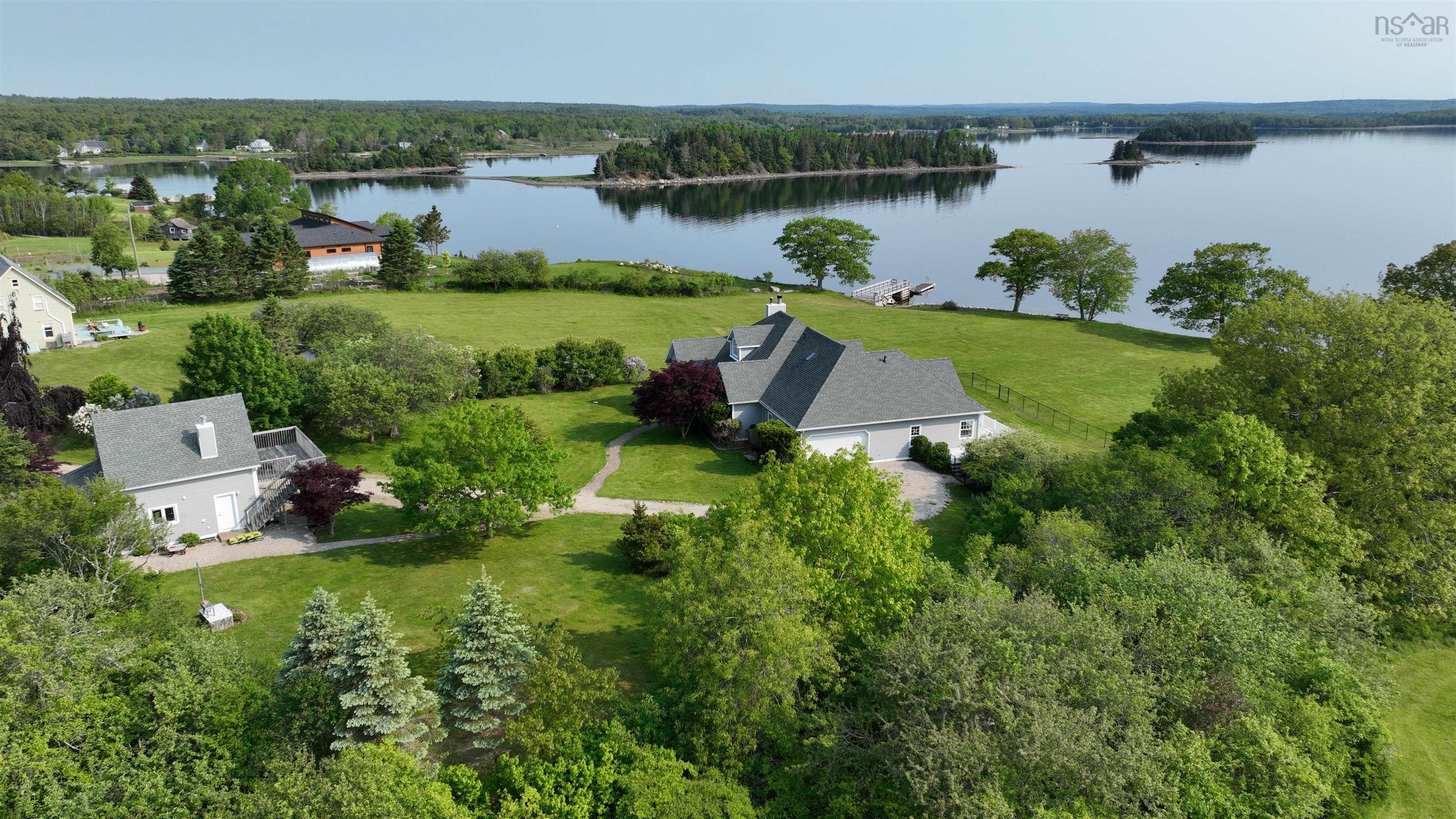 $1,695,000.00: 35 Sea Oaks Lane, Martins Point