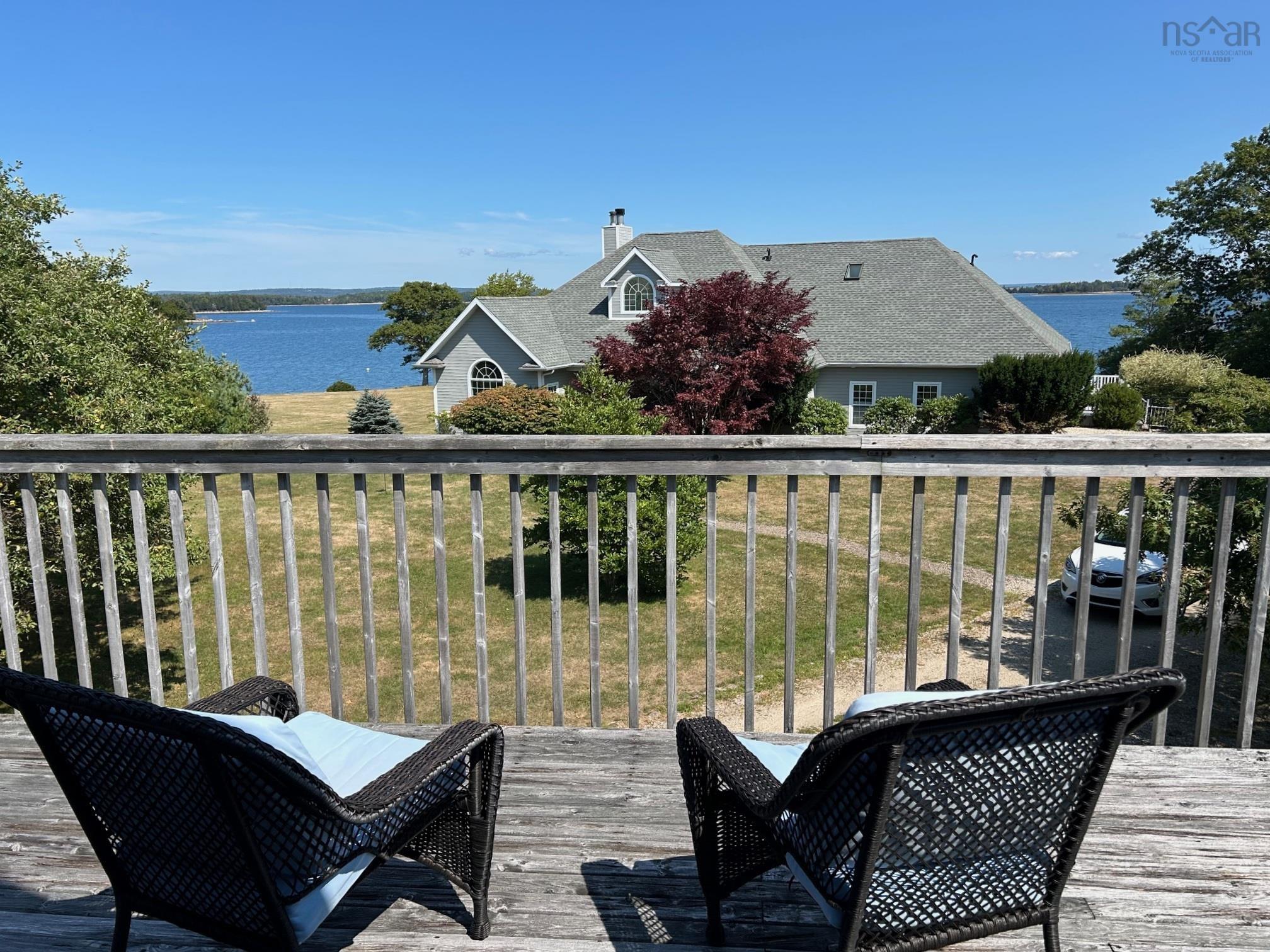 $1,695,000.00: 35 Sea Oaks Lane, Martins Point