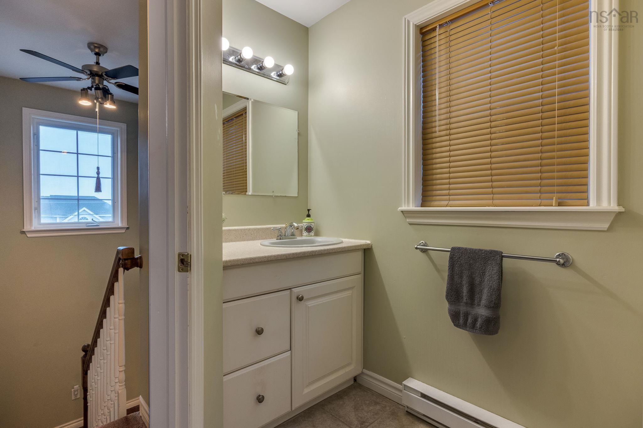 159 Village Green Lane, Dartmouth, NS (MLS 202601004)