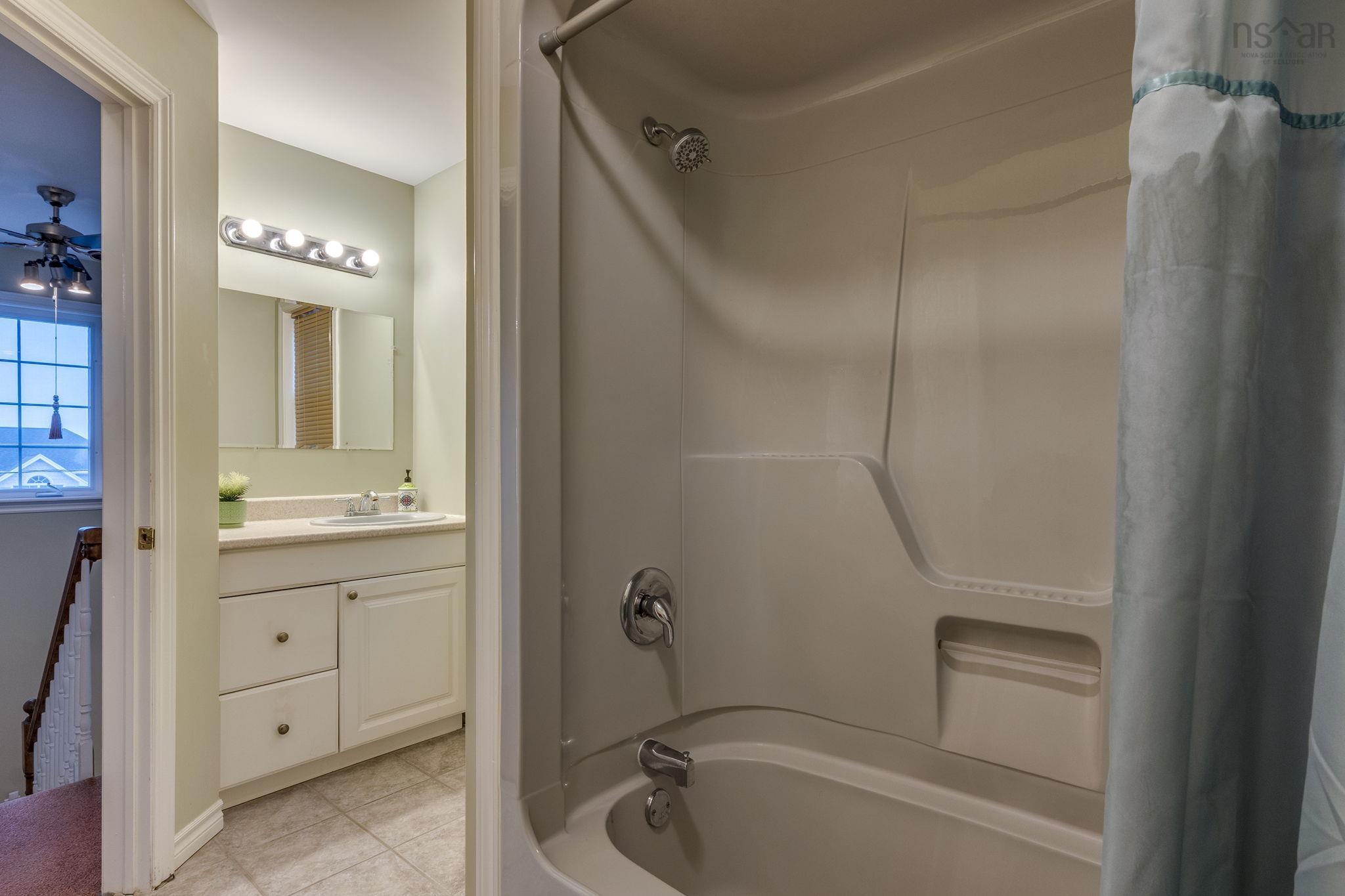 159 Village Green Lane, Dartmouth, NS (MLS 202601004)