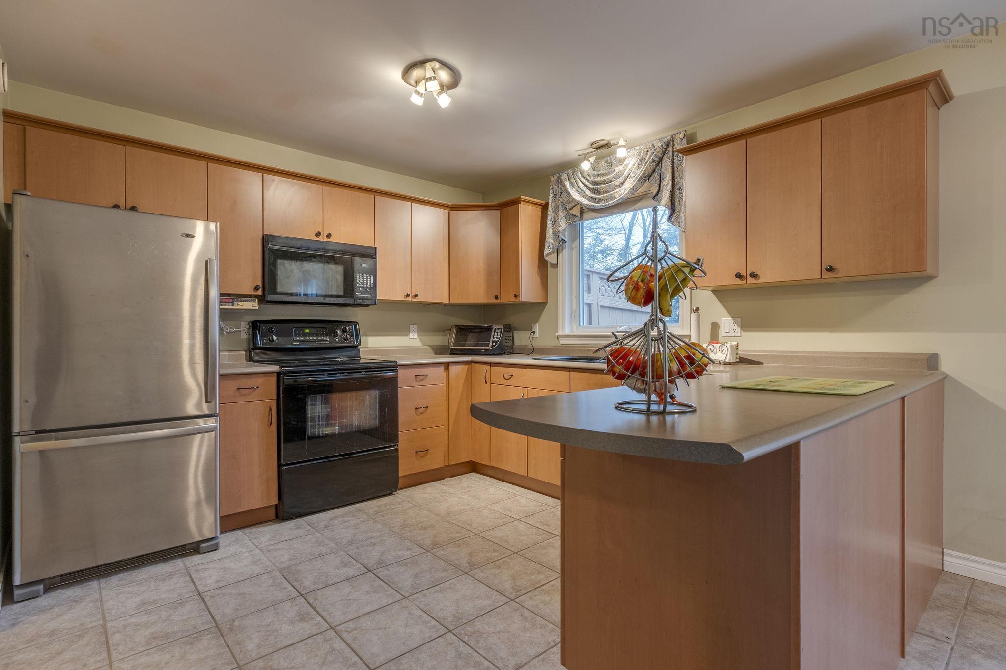 159 Village Green Lane, Dartmouth, NS (MLS 202601004)