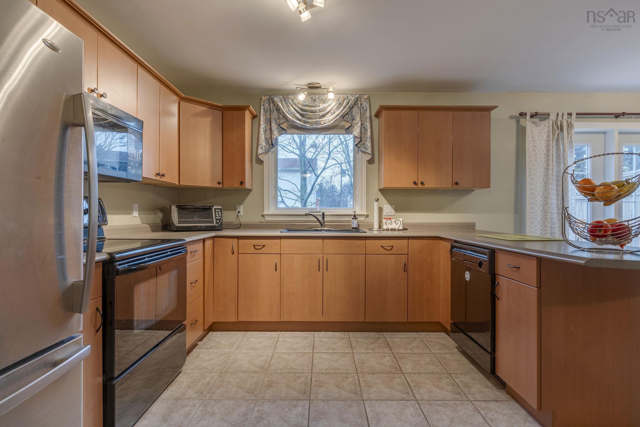 159 Village Green Lane, Dartmouth, NS (MLS 202601004)