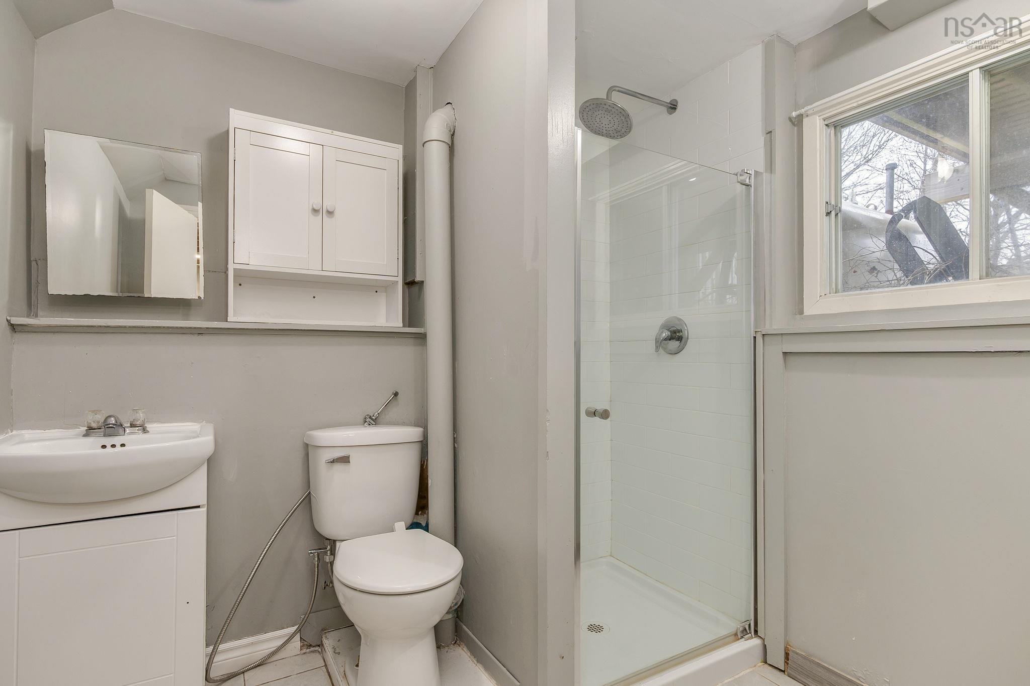 $428,800.00: 30 Cole Drive, Cole Harbour