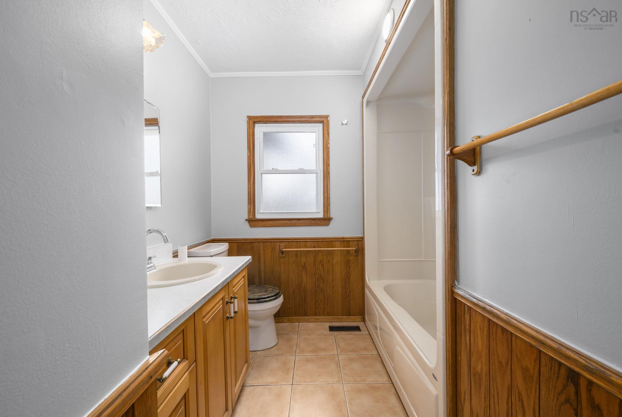 $514,000.00: 282 Rocky Lake Drive, Bedford