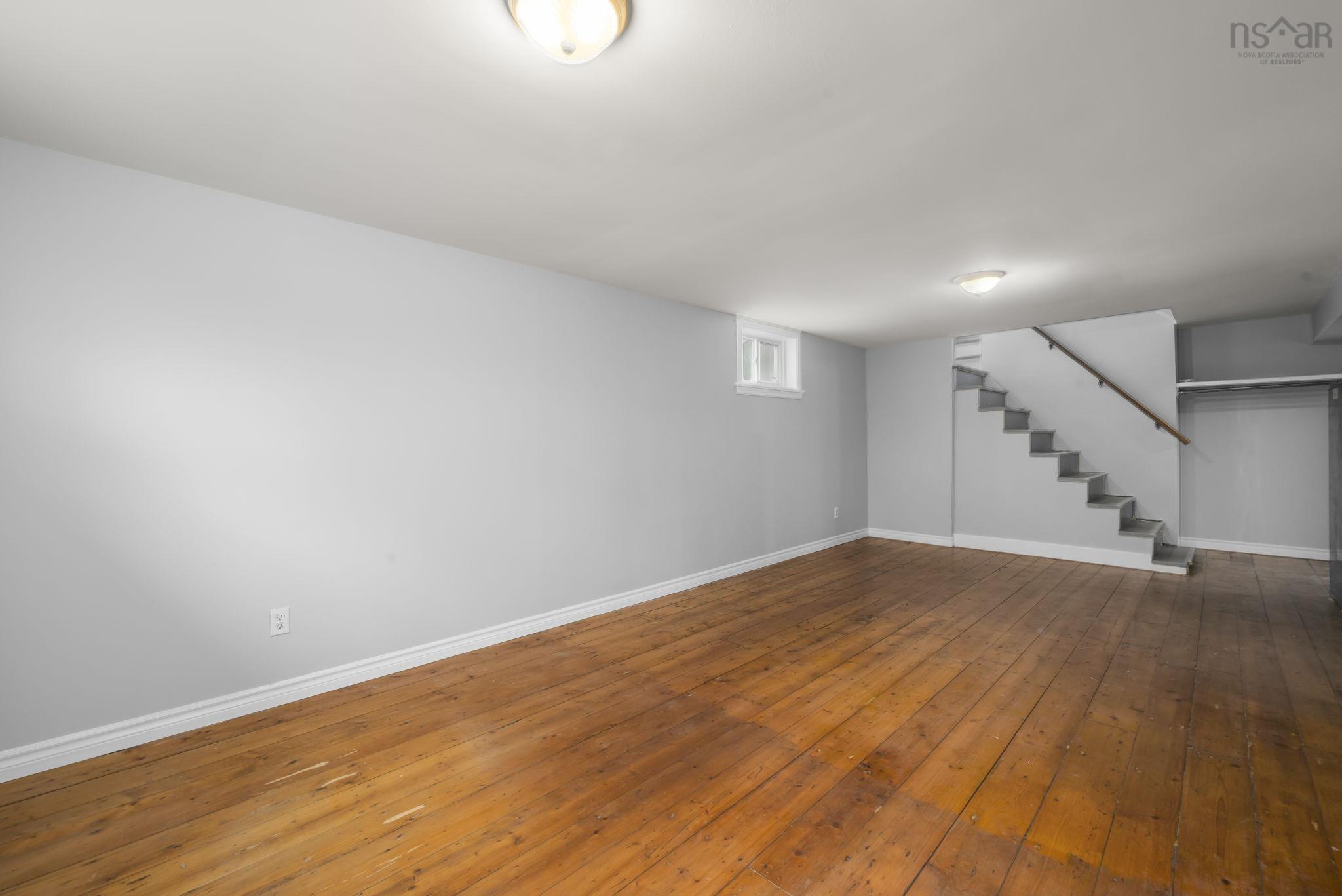 $514,000.00: 282 Rocky Lake Drive, Bedford