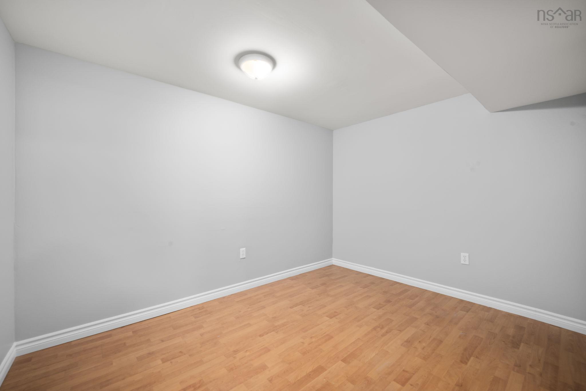 $514,000.00: 282 Rocky Lake Drive, Bedford