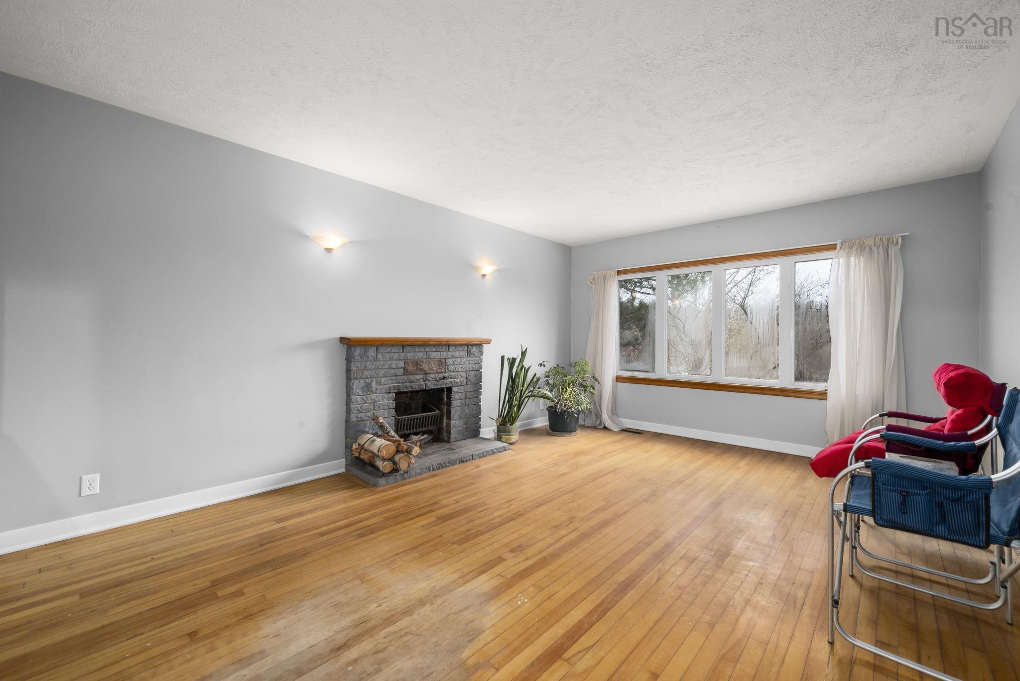 $514,000.00: 282 Rocky Lake Drive, Bedford