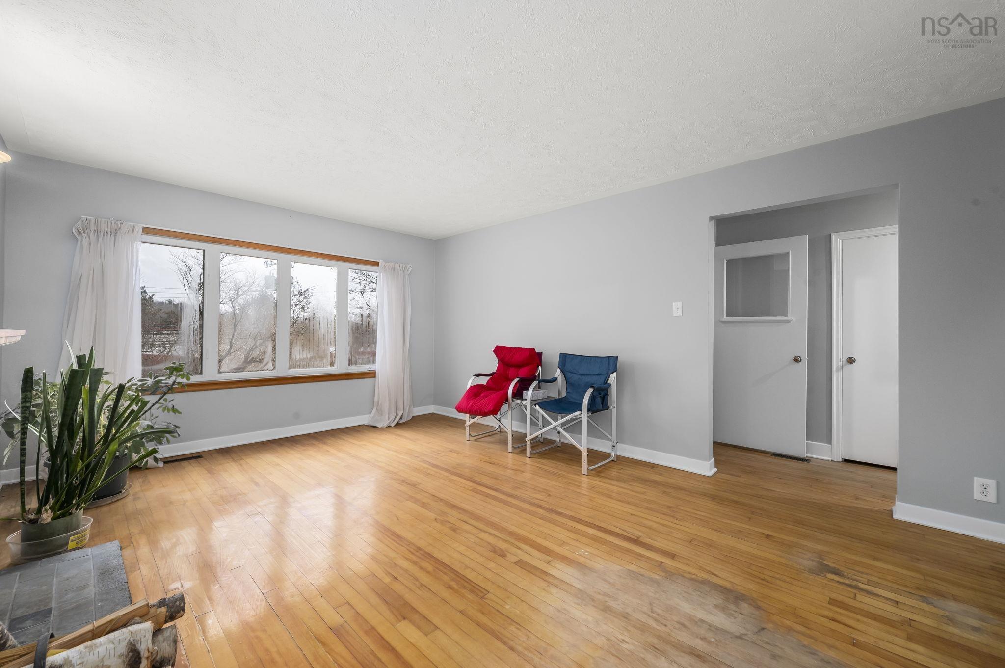 $514,000.00: 282 Rocky Lake Drive, Bedford