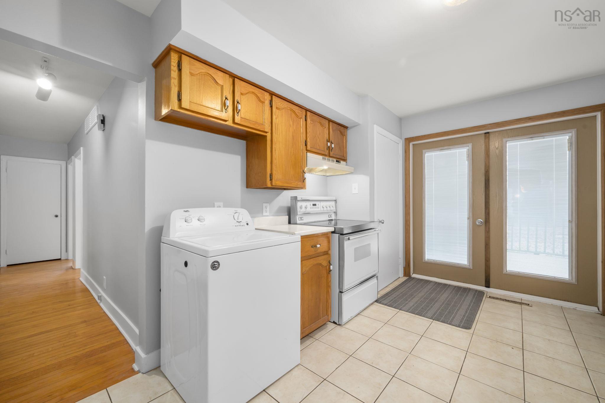 $514,000.00: 282 Rocky Lake Drive, Bedford