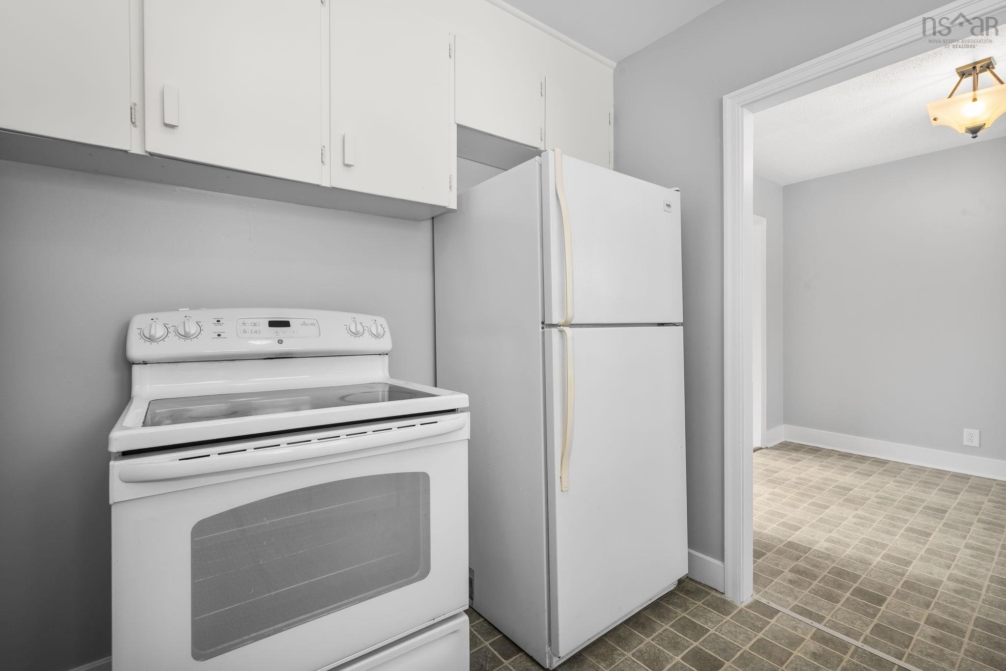 $479,000.00: 276 Rocky Lake Drive, Bedford