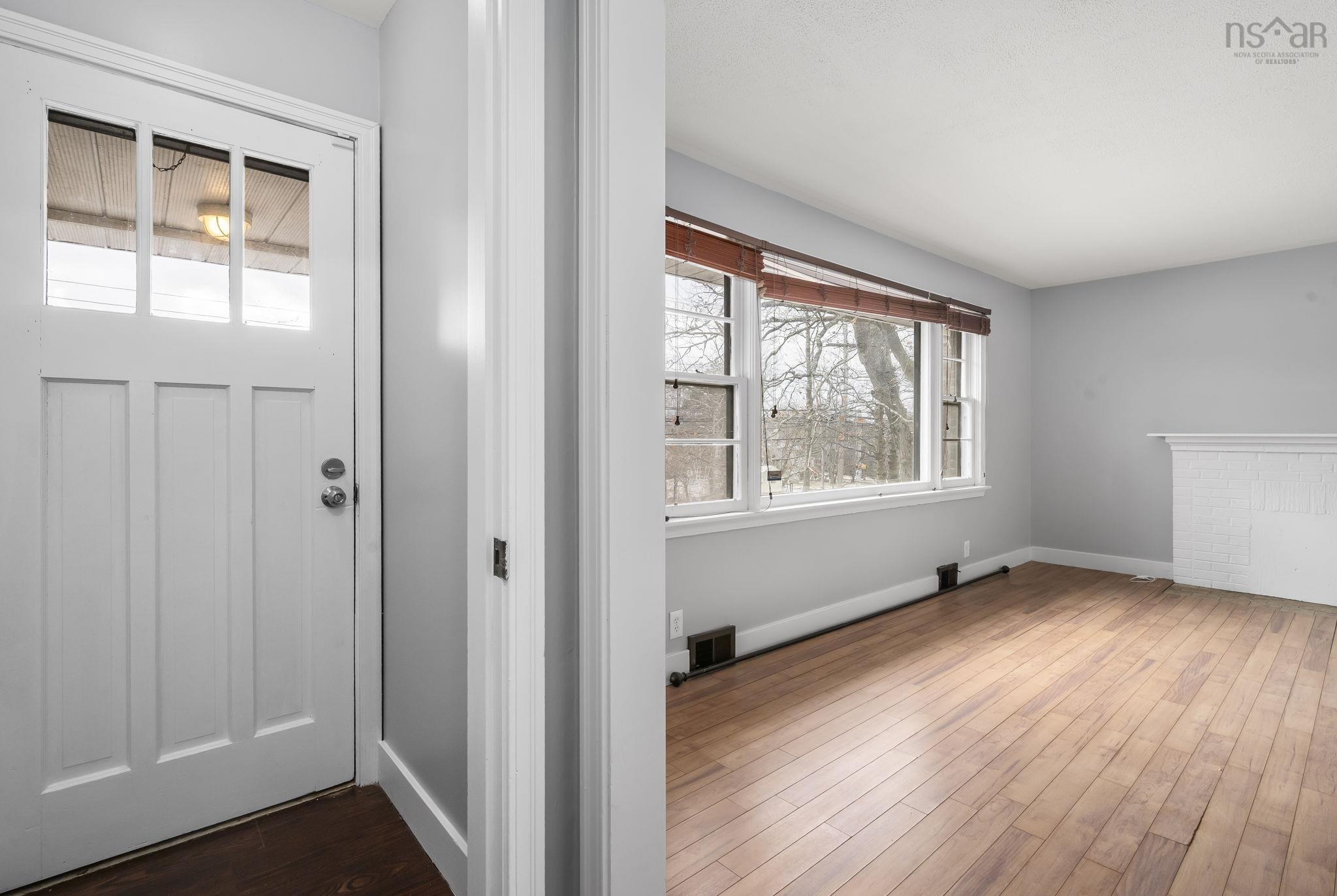 $479,000.00: 276 Rocky Lake Drive, Bedford