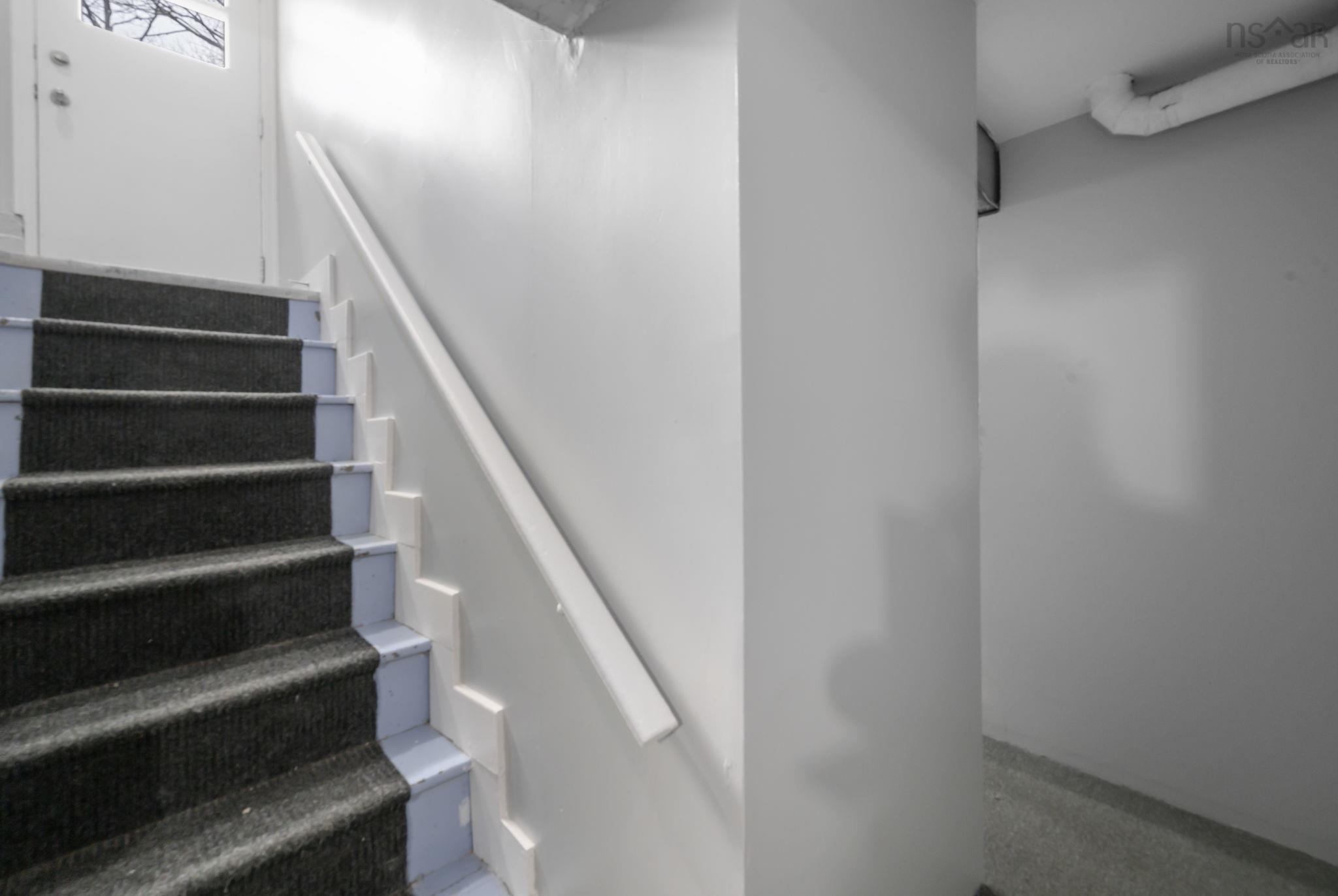 $479,000.00: 276 Rocky Lake Drive, Bedford