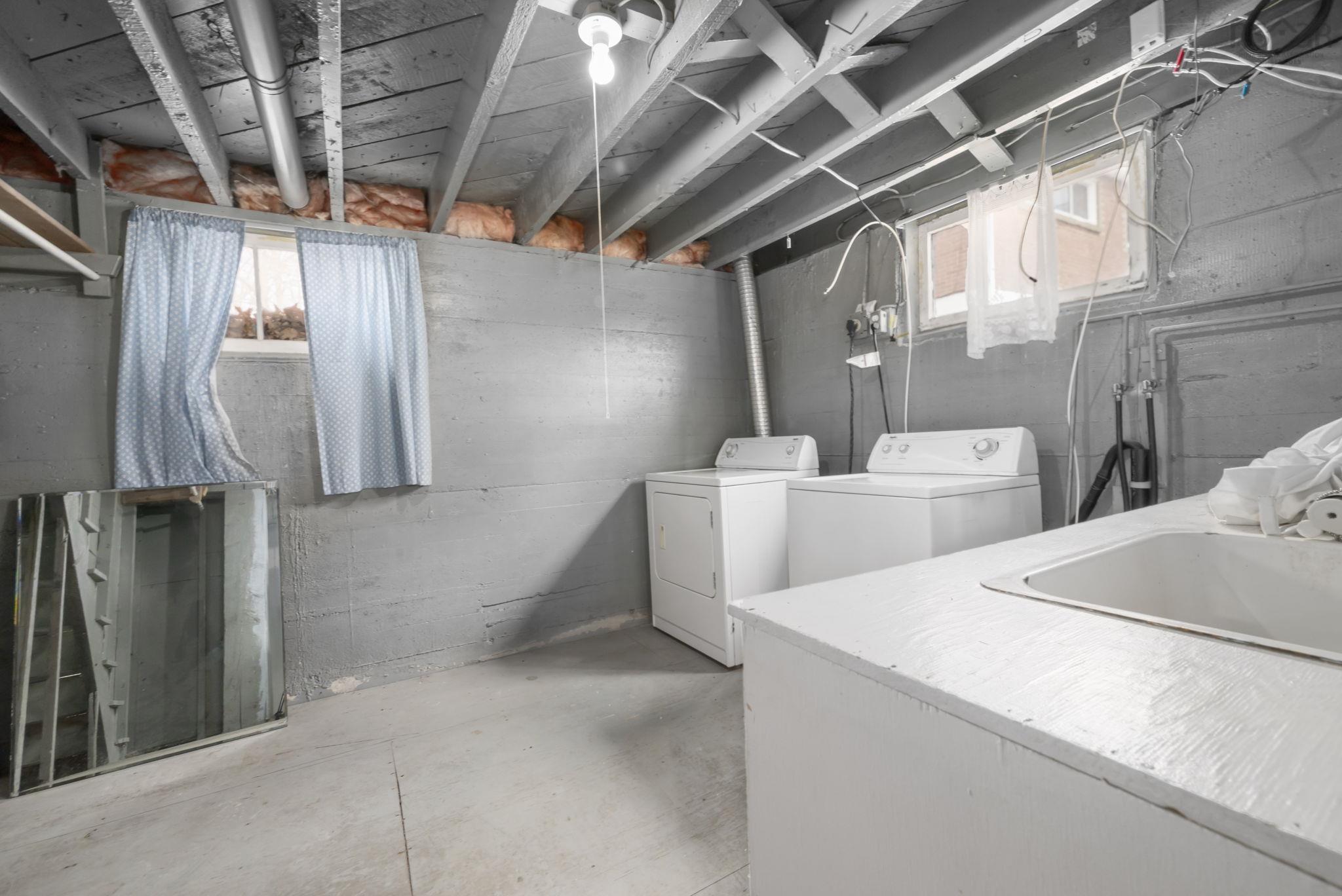 $479,000.00: 276 Rocky Lake Drive, Bedford