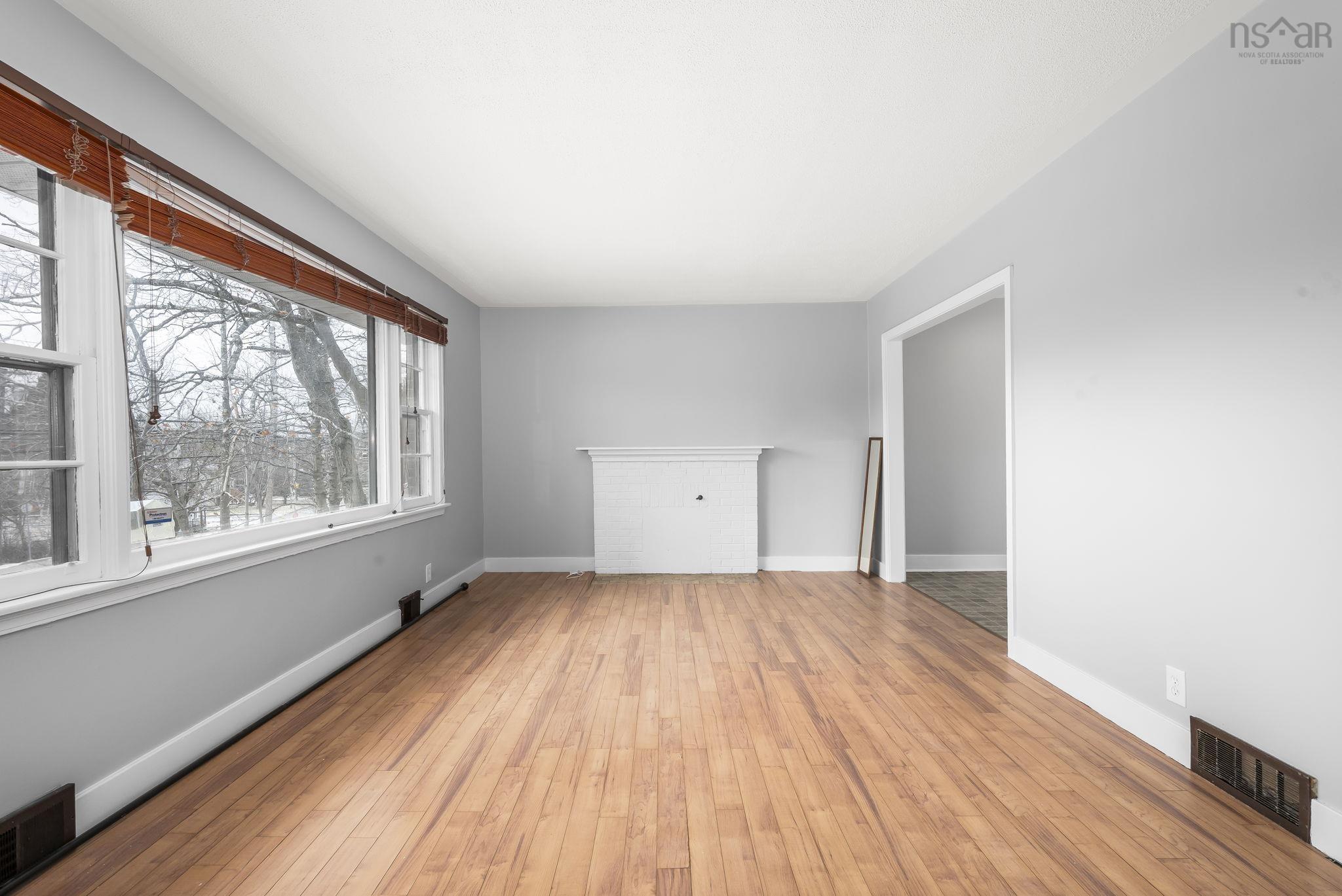 $479,000.00: 276 Rocky Lake Drive, Bedford