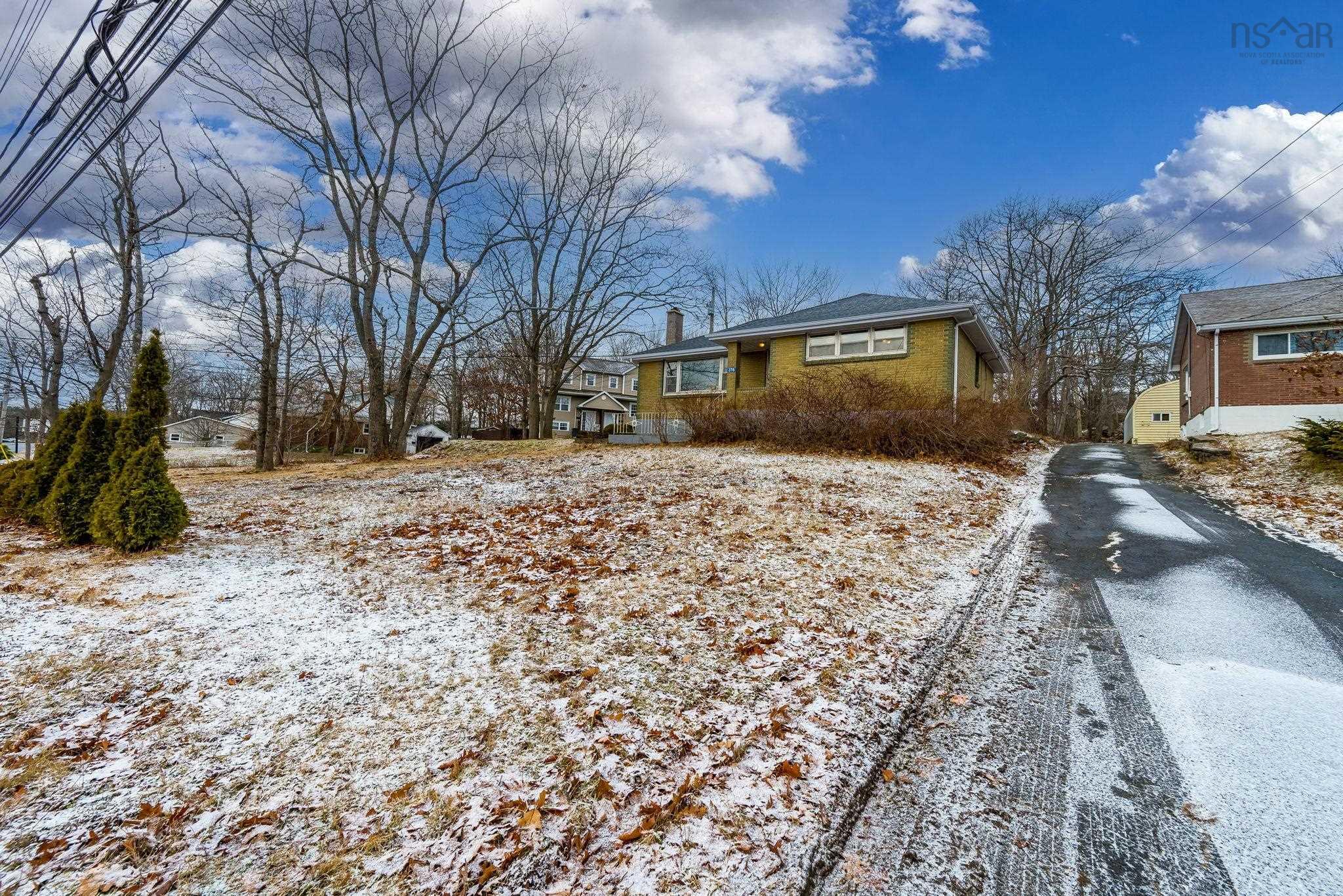 $479,000.00: 276 Rocky Lake Drive, Bedford