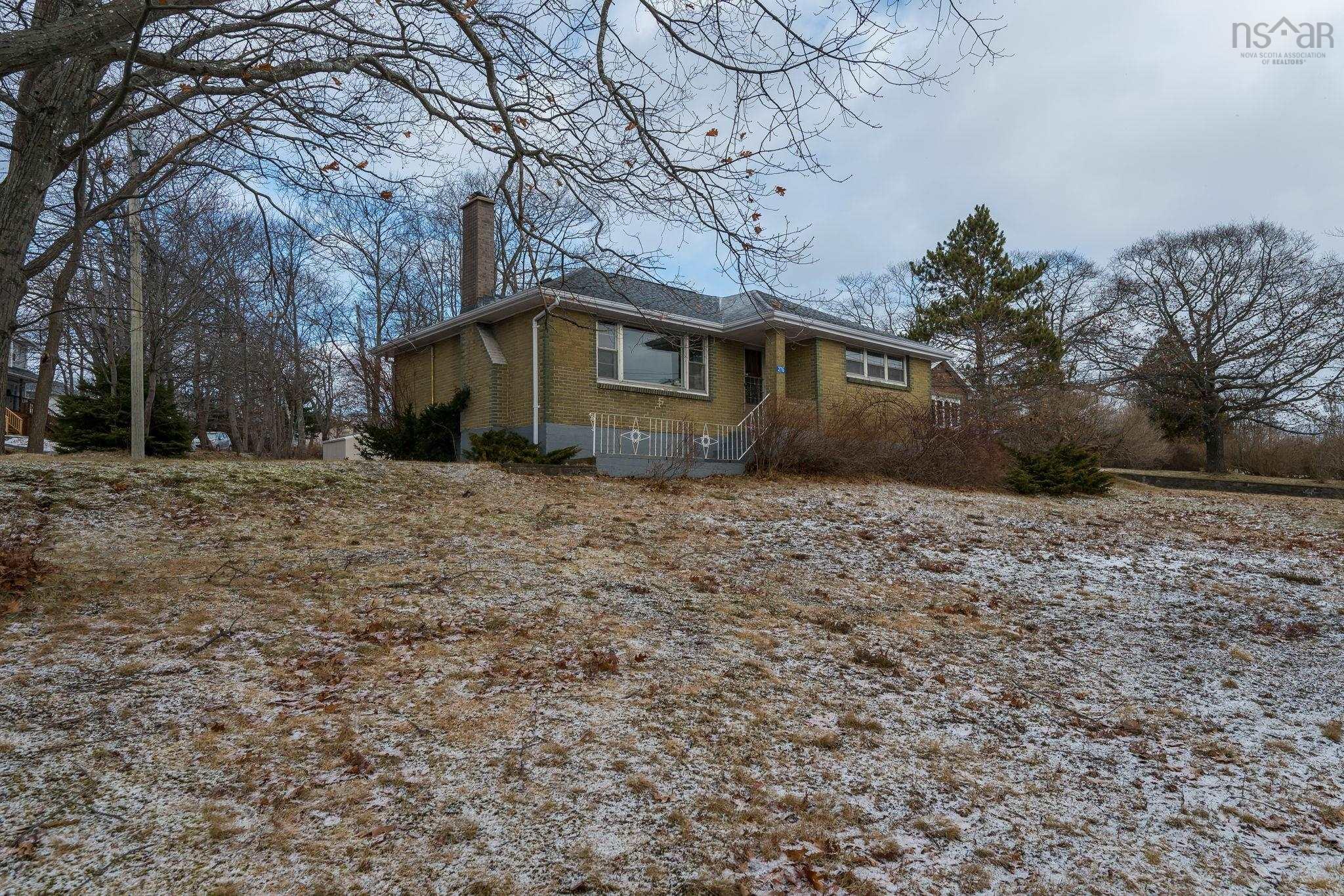 $479,000.00: 276 Rocky Lake Drive, Bedford