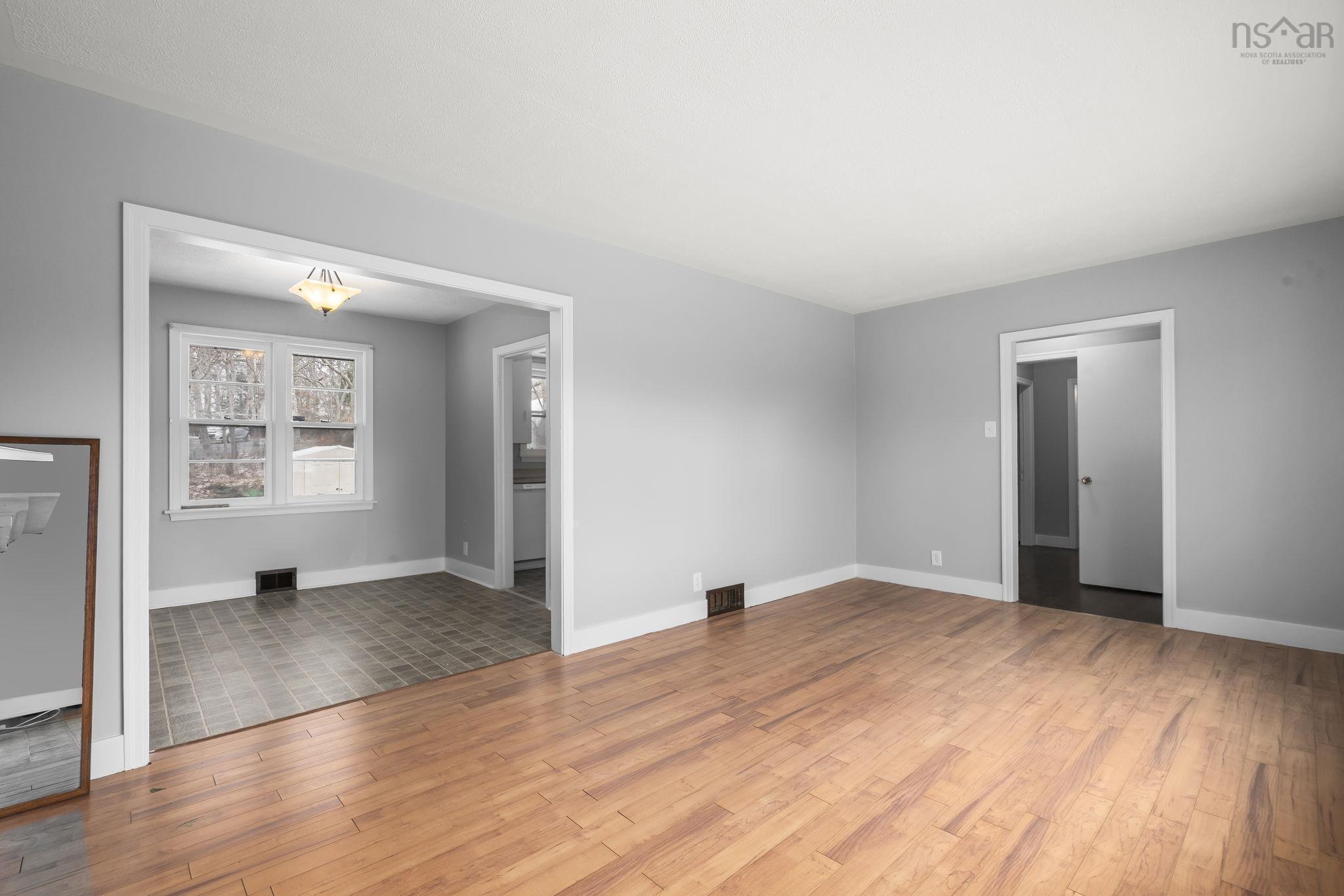 $479,000.00: 276 Rocky Lake Drive, Bedford