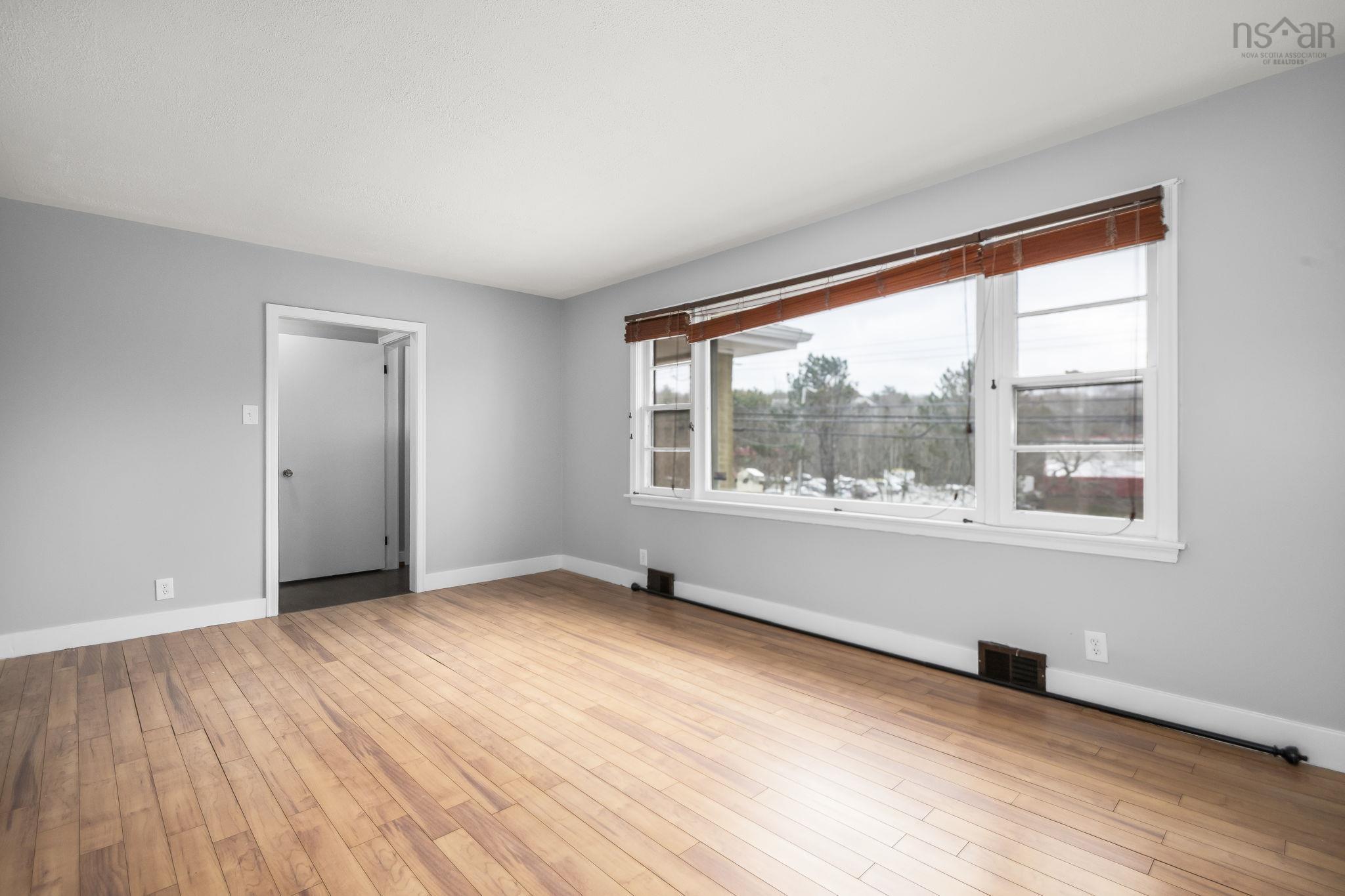 $479,000.00: 276 Rocky Lake Drive, Bedford