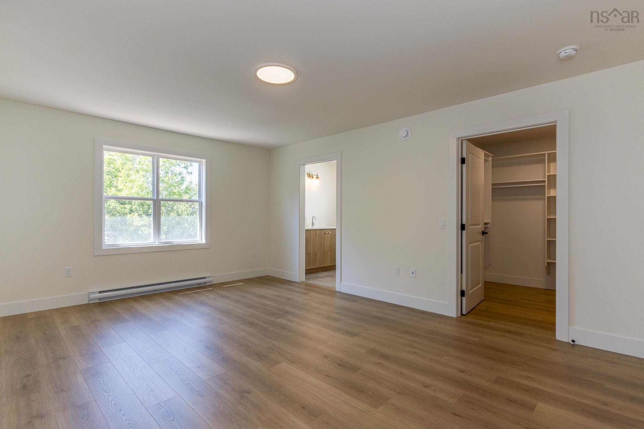 $744,900.00: PC-38 45 Pearlgarden Close, Dartmouth