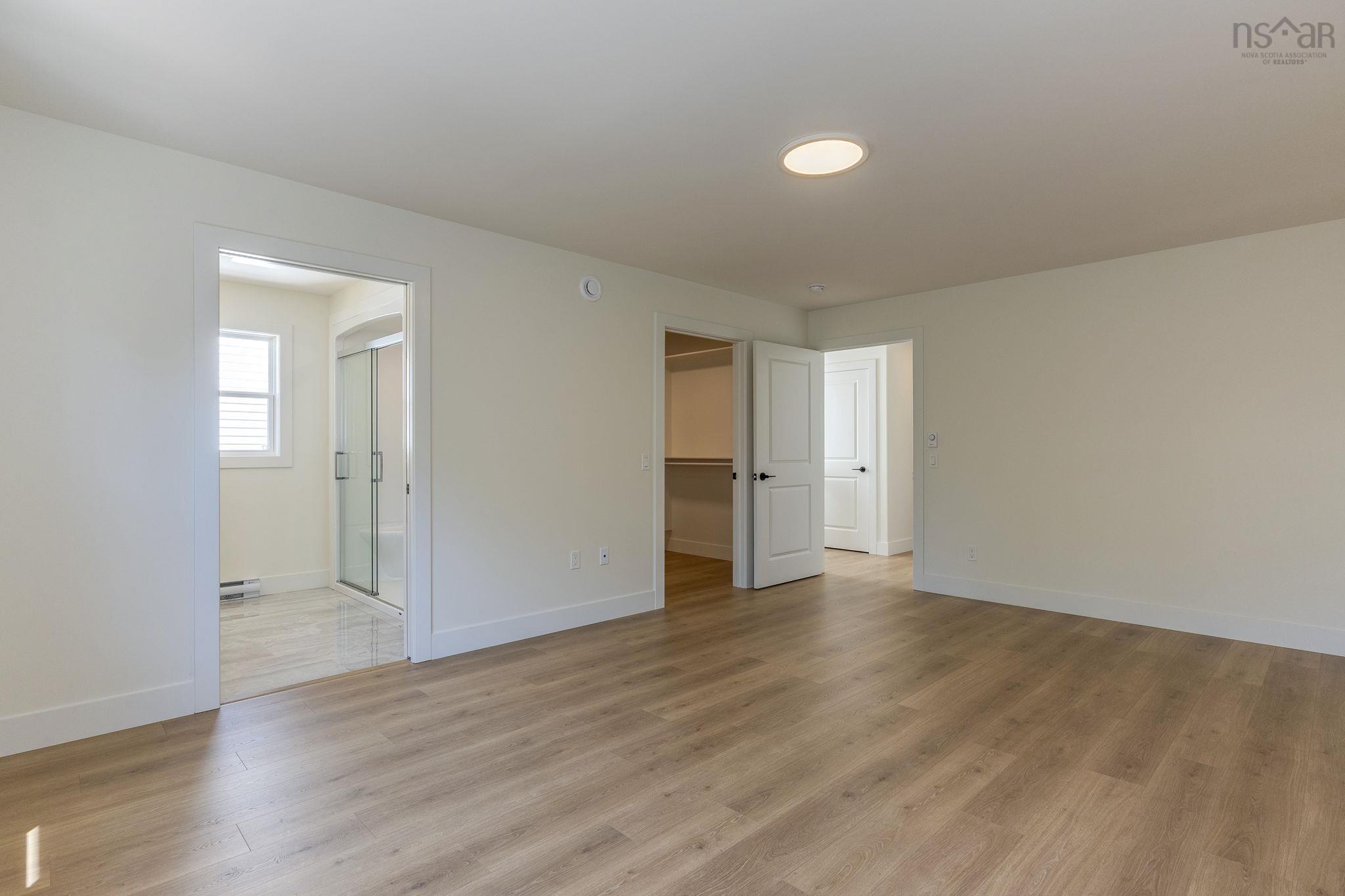 $744,900.00: PC-38 45 Pearlgarden Close, Dartmouth