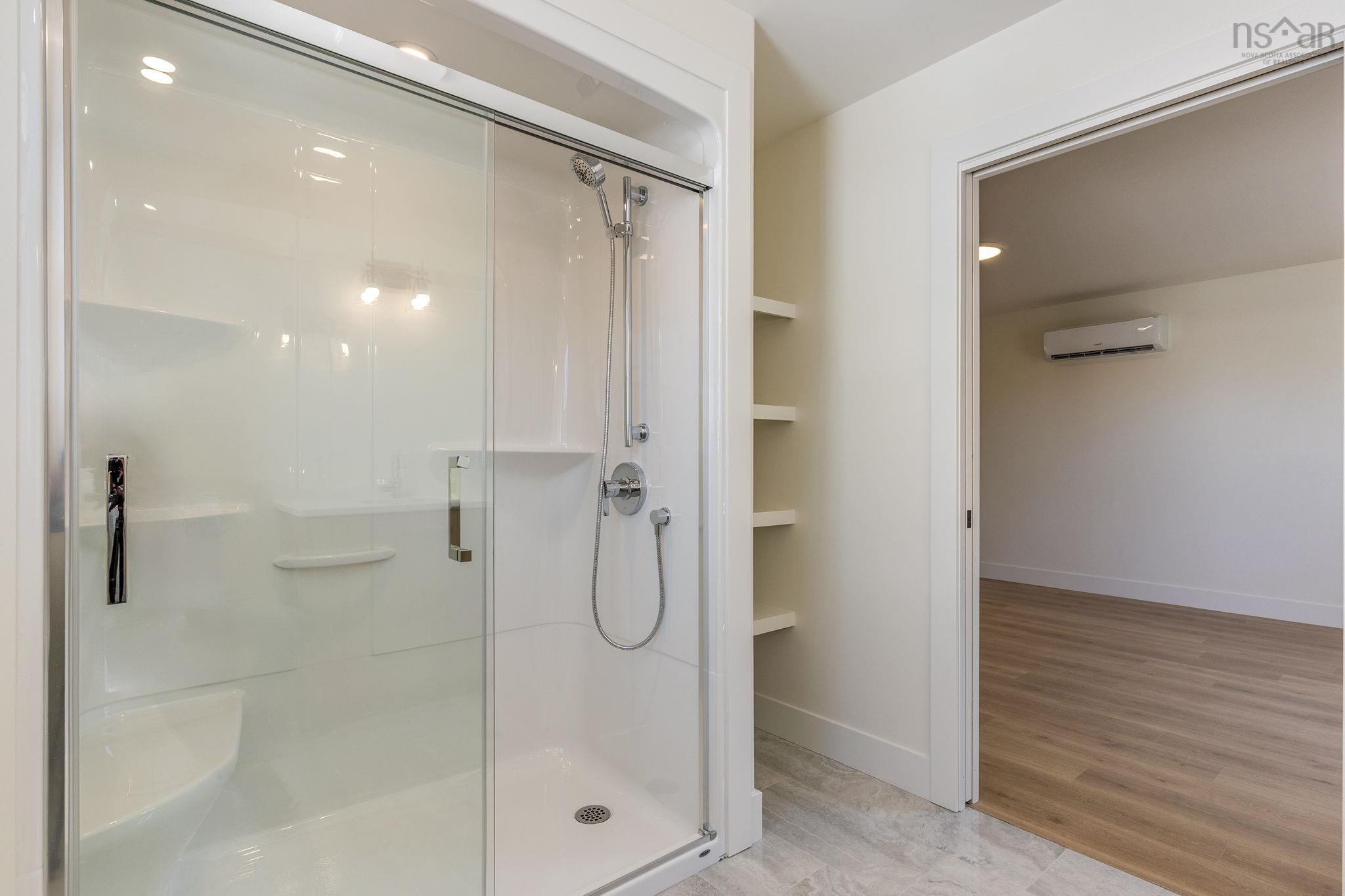 $744,900.00: PC-38 45 Pearlgarden Close, Dartmouth