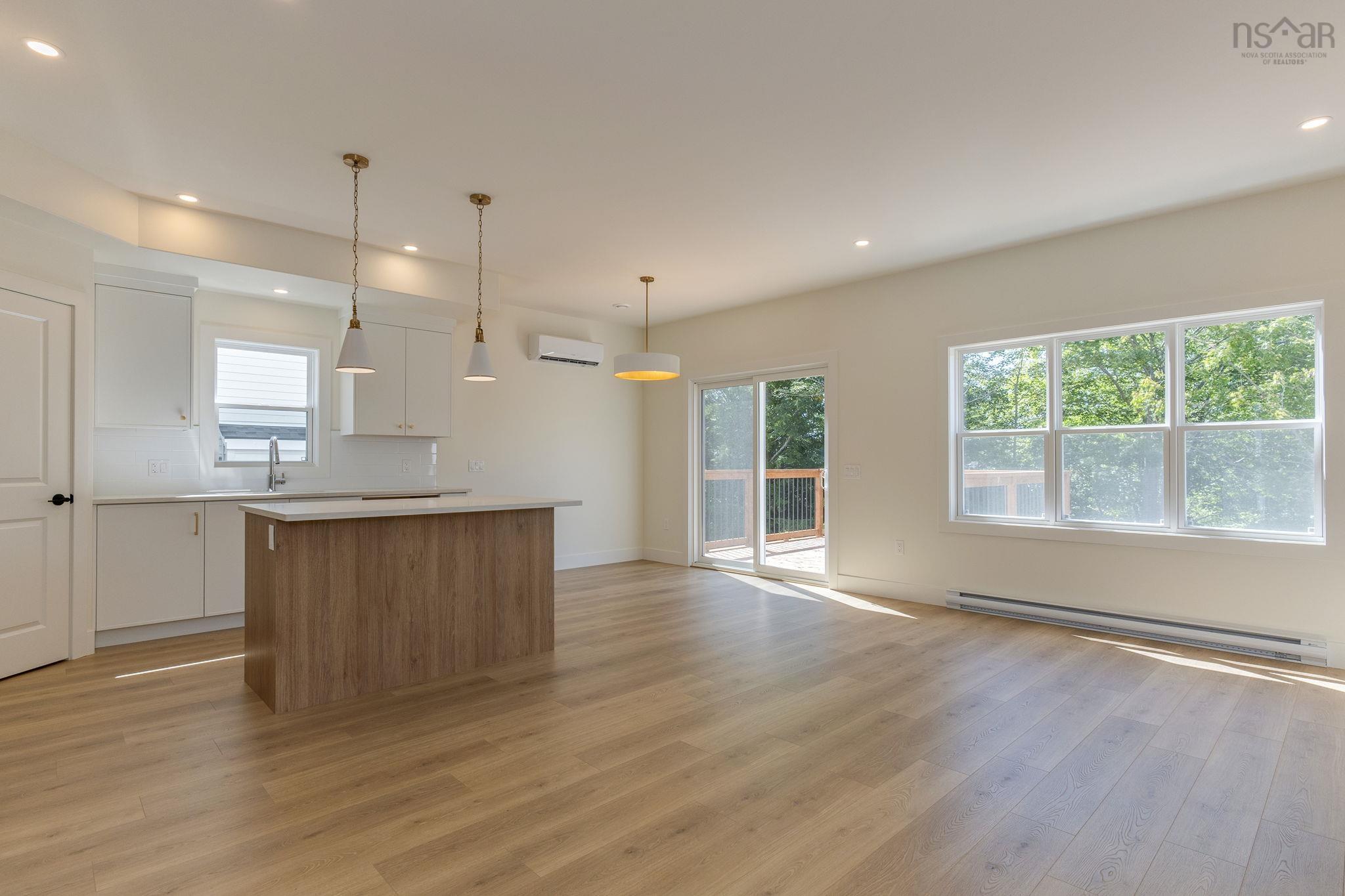 $744,900.00: PC-38 45 Pearlgarden Close, Dartmouth