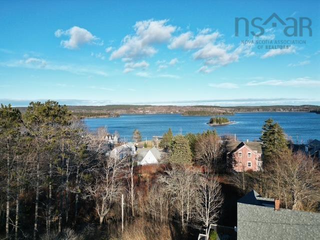 $18,500.00: 36 Broad Street, Guysborough