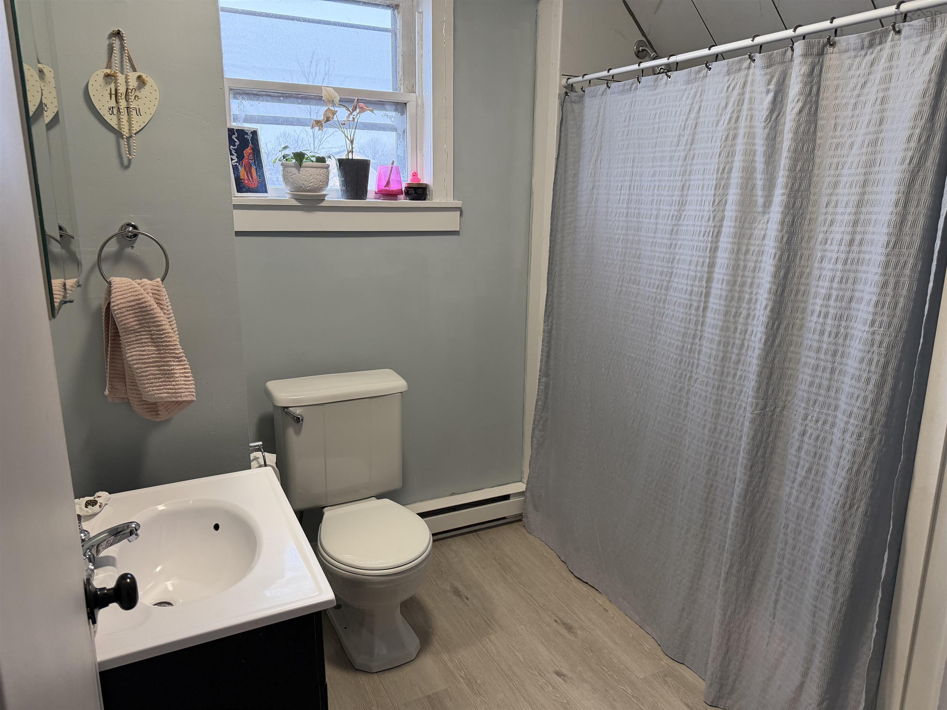 $234,900.00: 32 Emmanuel Street, Stellarton