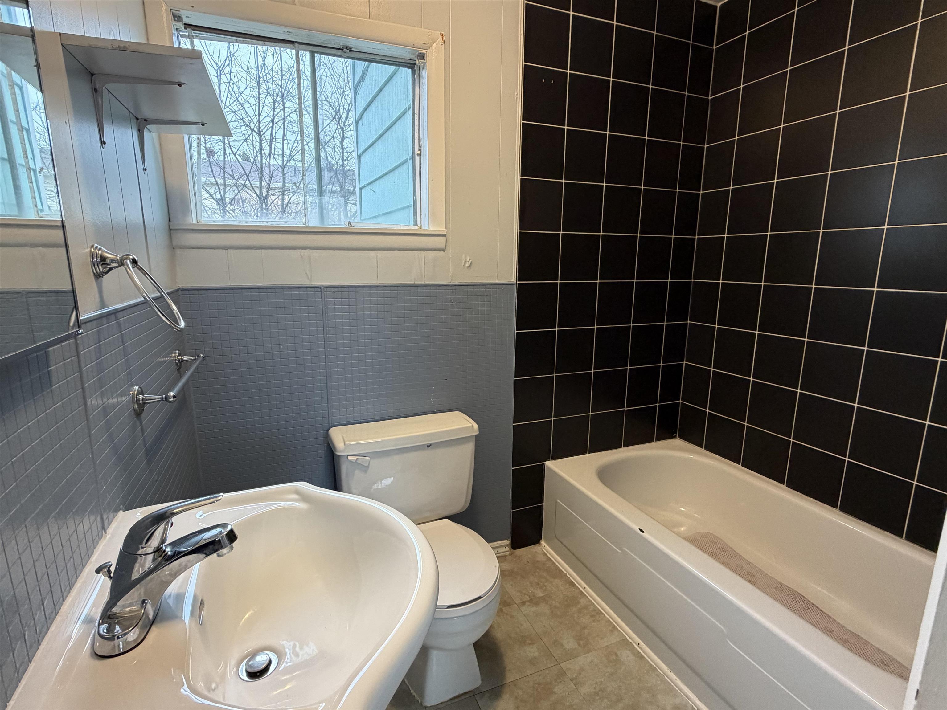 $234,900.00: 32 Emmanuel Street, Stellarton