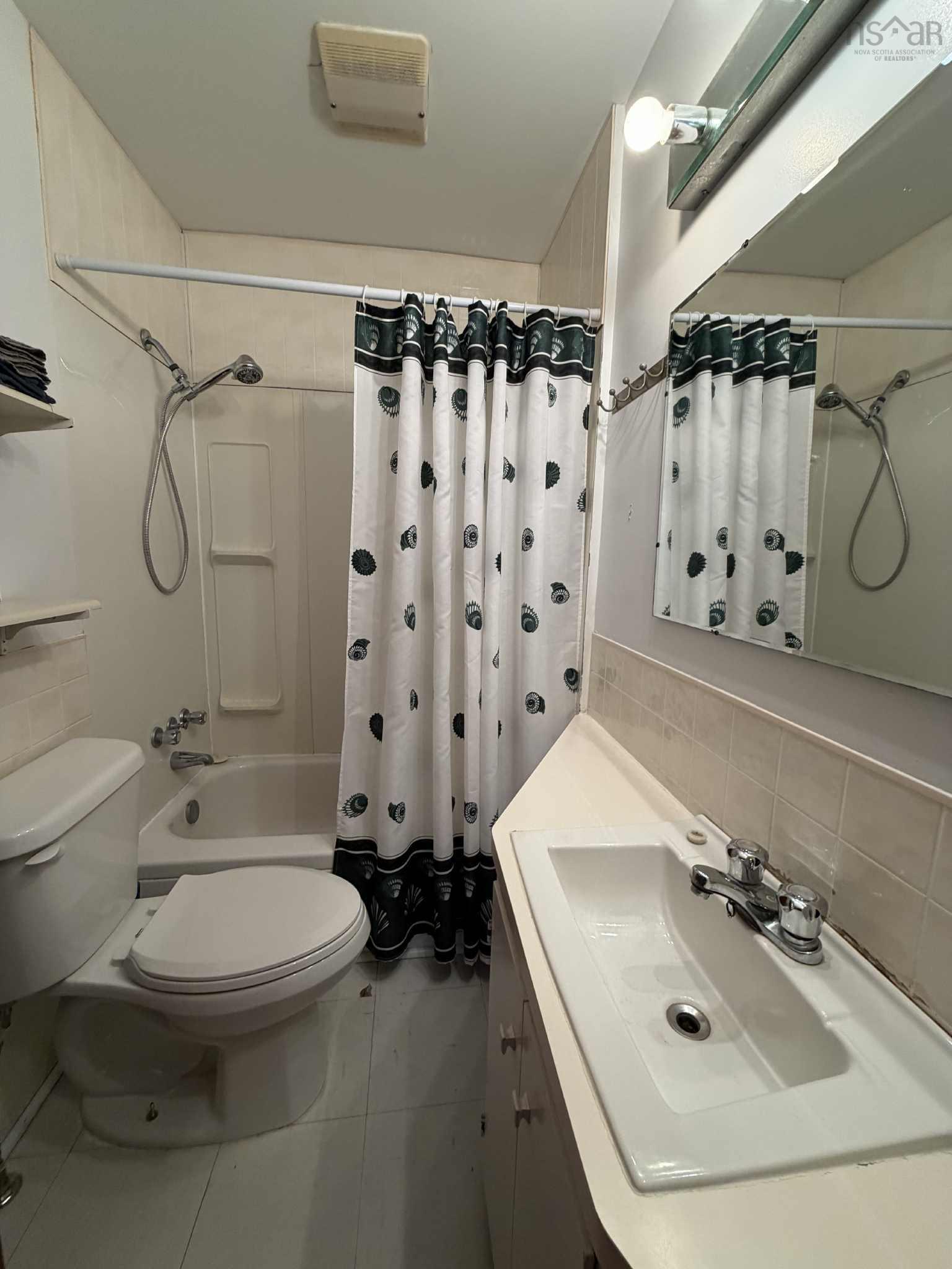 $189,000.00: 15479 Cabot Trail, Chéticamp