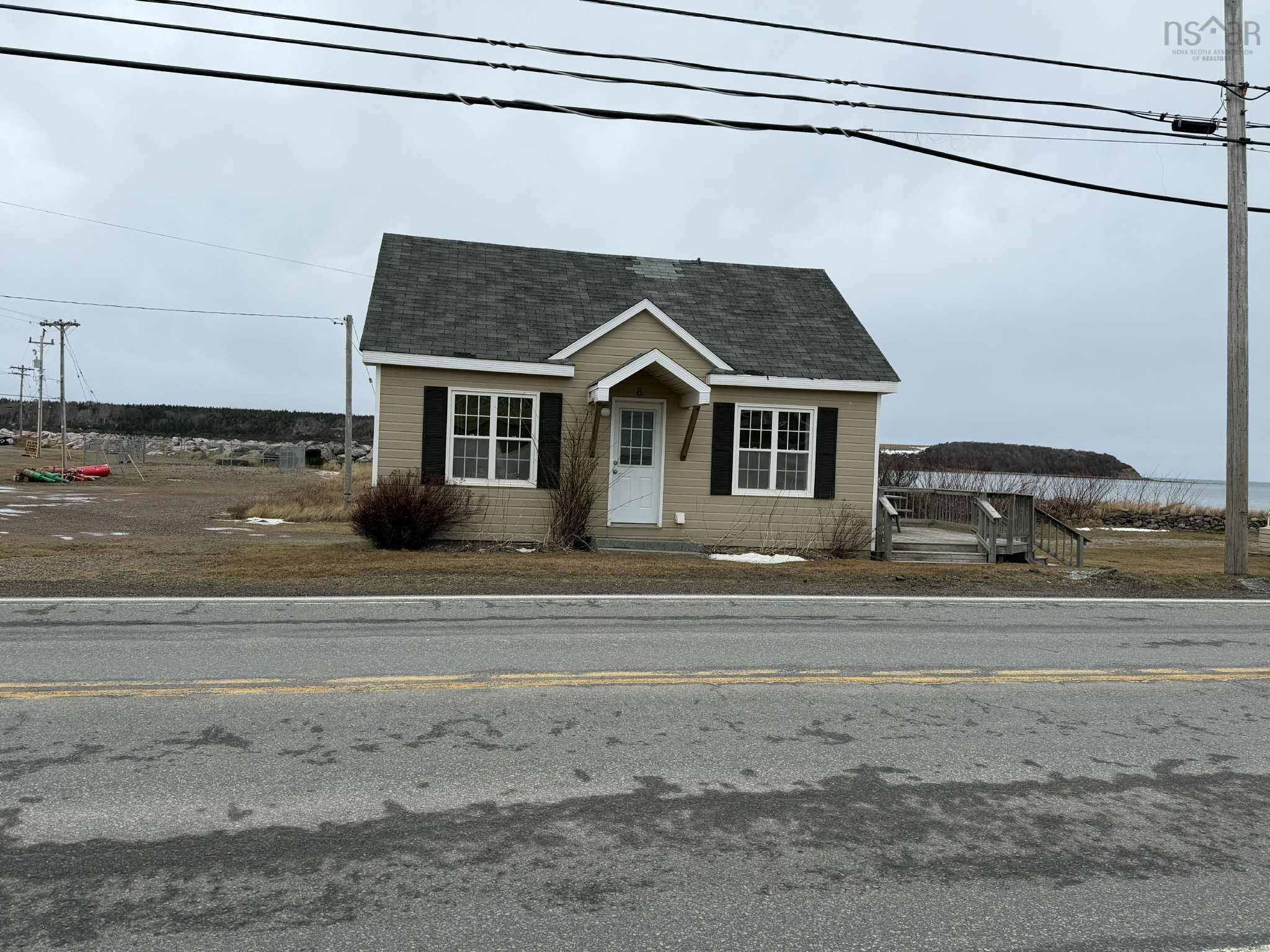 $189,000.00: 15479 Cabot Trail, Chéticamp