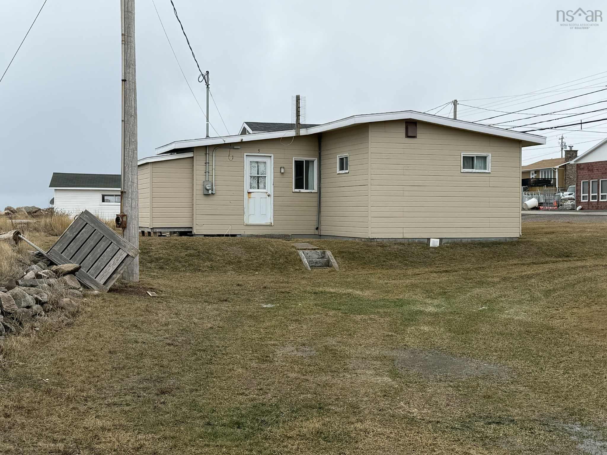 $175,000.00: 15481 Cabot Trail, Chéticamp
