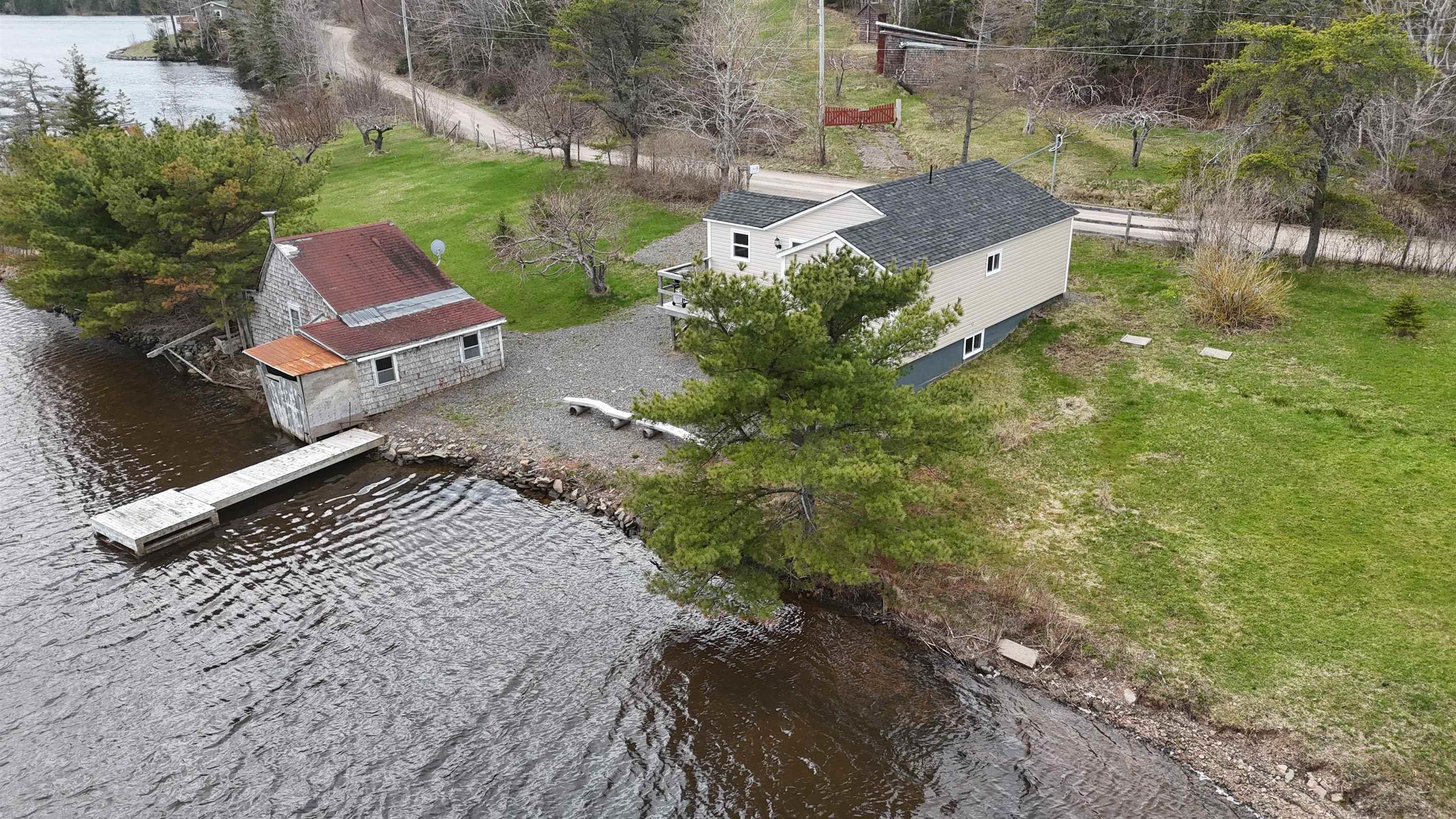 $295,000.00: 118 Old Black River Road, Dundee