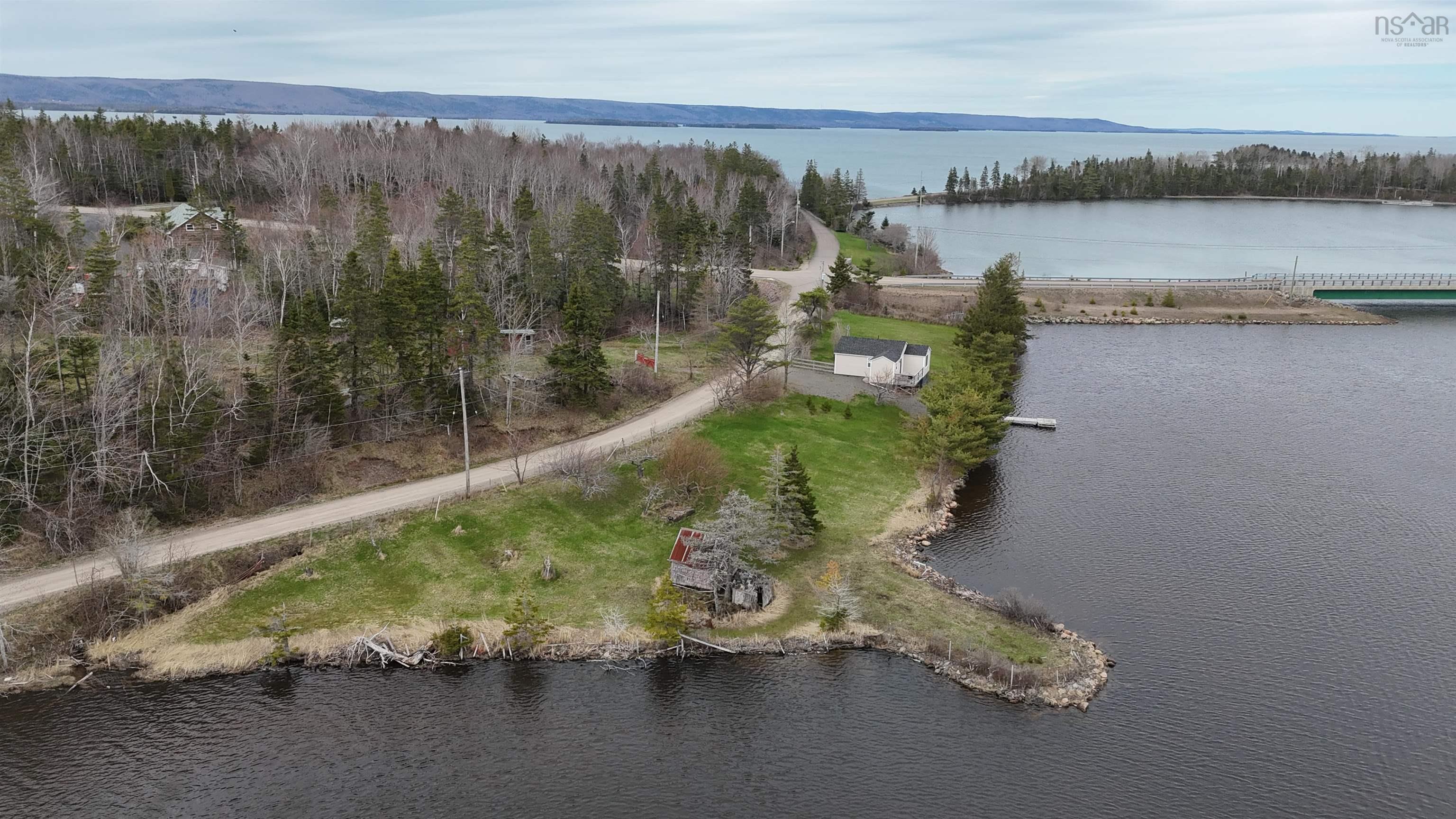 $295,000.00: 118 Old Black River Road, Dundee