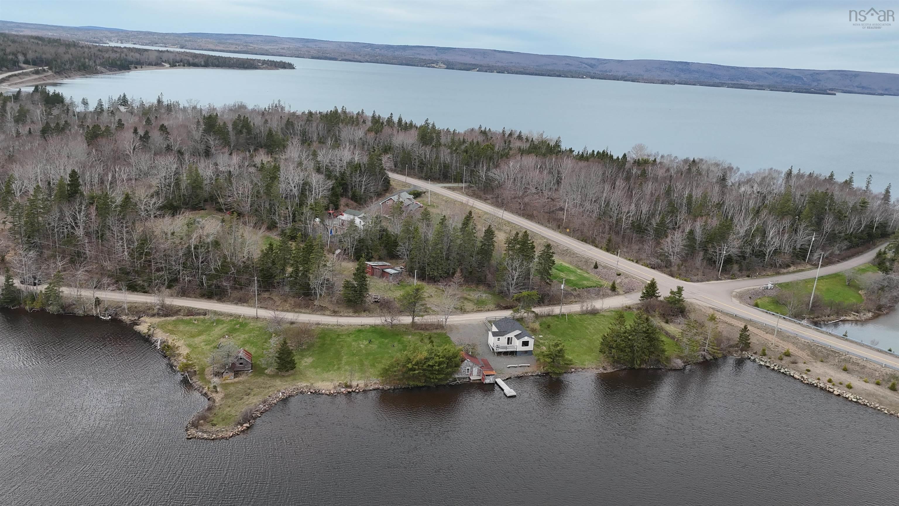 $295,000.00: 118 Old Black River Road, Dundee