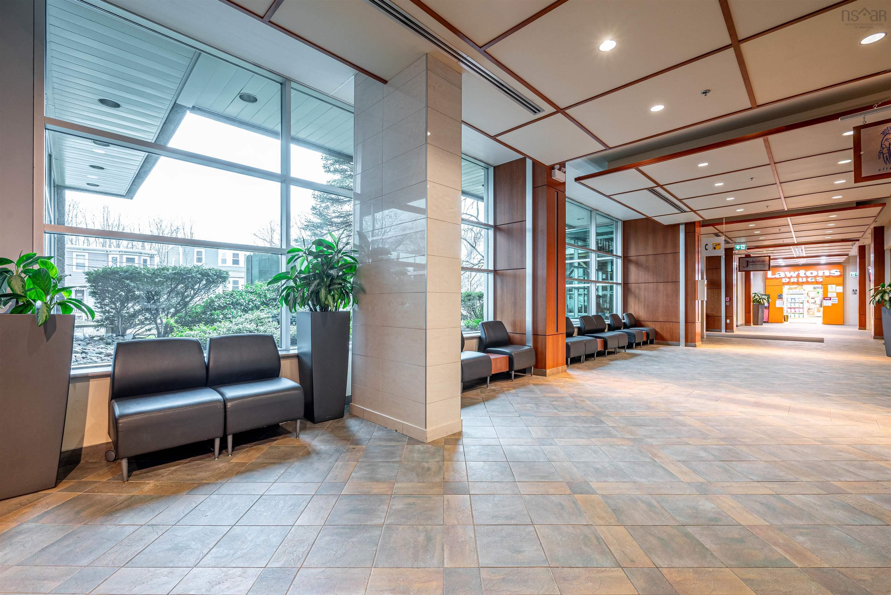 805 5991 Spring Garden Road, Halifax, NS (MLS 202601031)