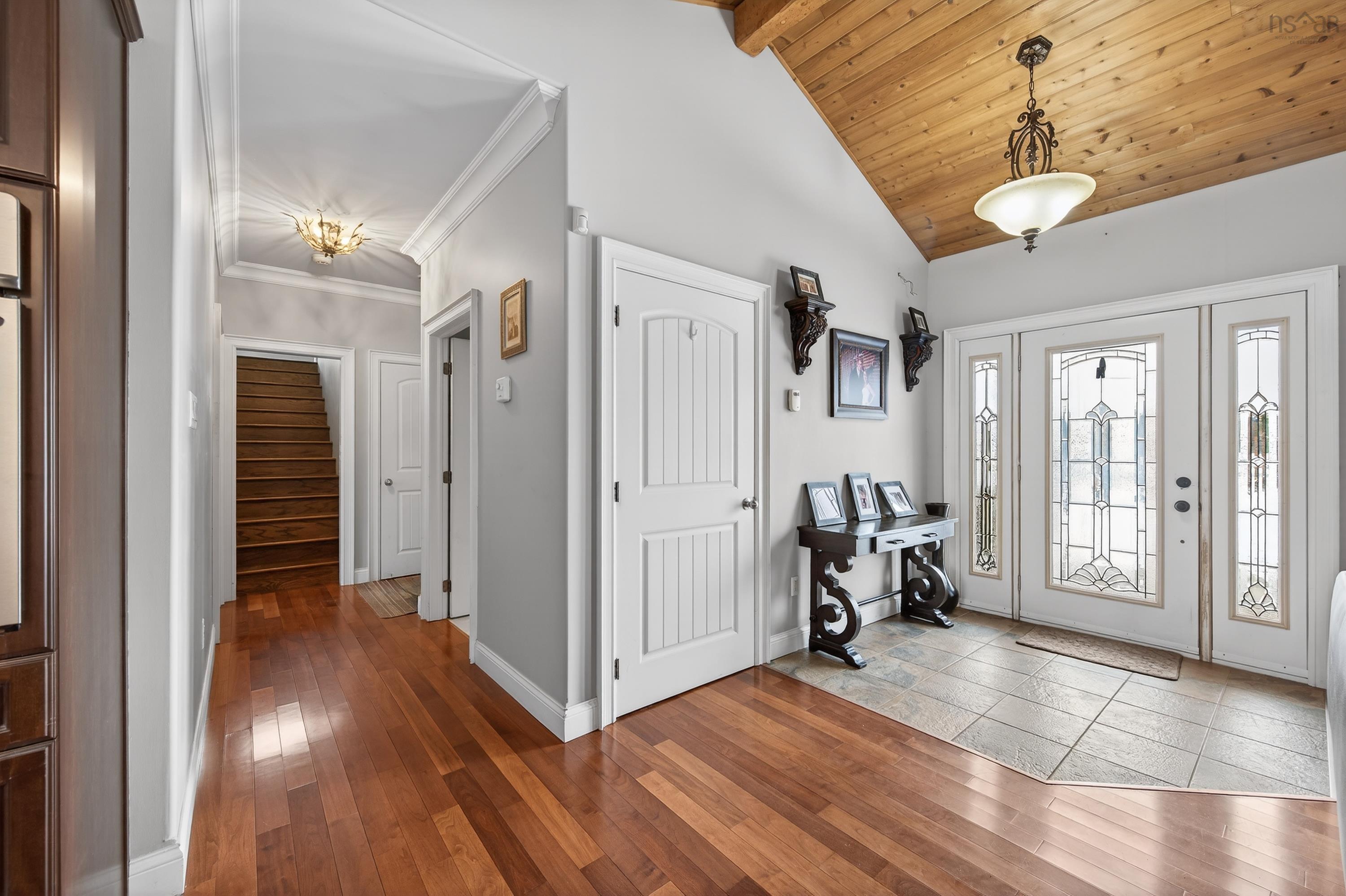 $599,900.00: 127 Aspen Grove    Howie Center, Sydney River