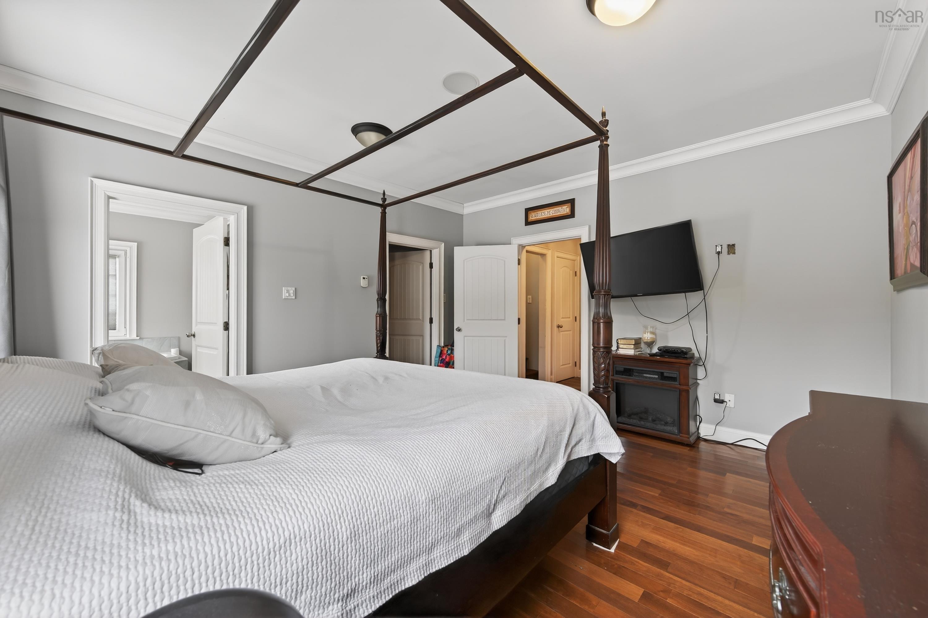 $599,900.00: 127 Aspen Grove    Howie Center, Sydney River