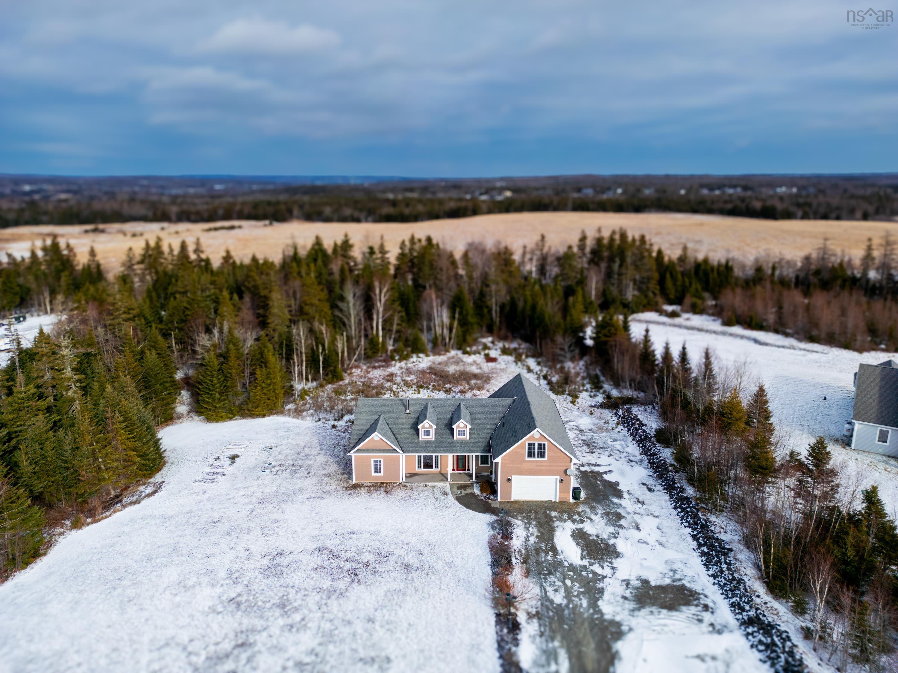 $599,900.00: 127 Aspen Grove    Howie Center, Sydney River